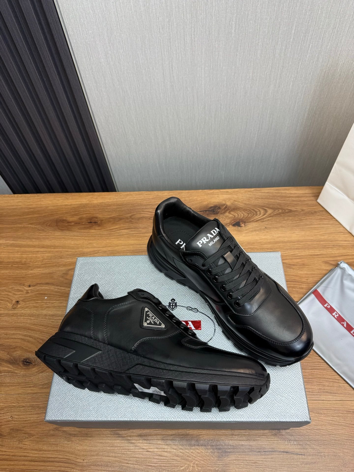 LuxluxHouse Best Quality Shoes Prada