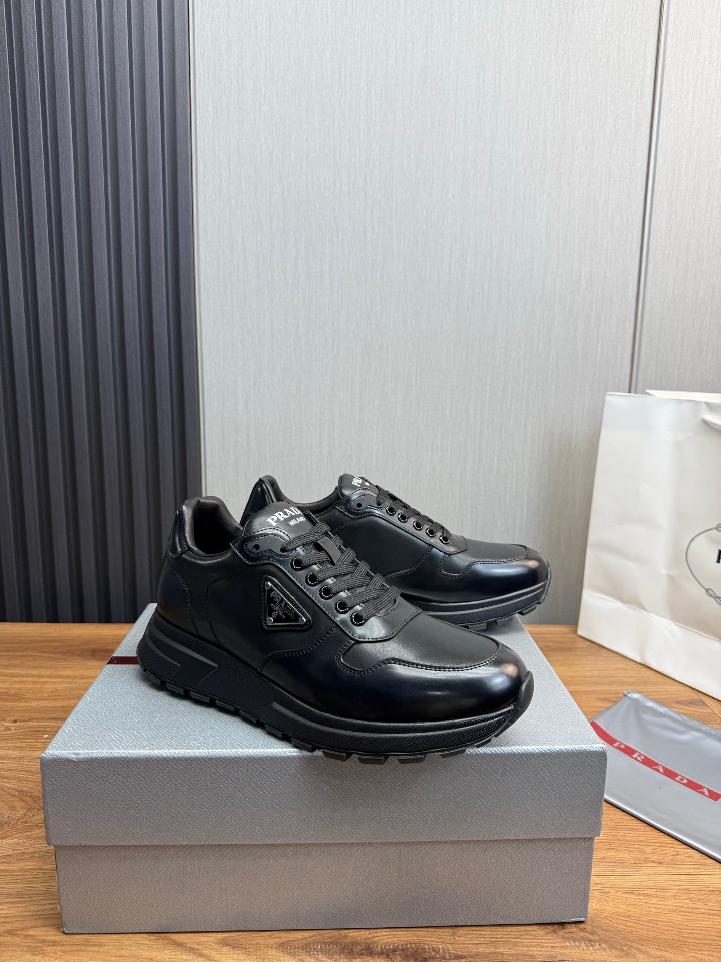 LuxluxHouse Best Quality Shoes Prada