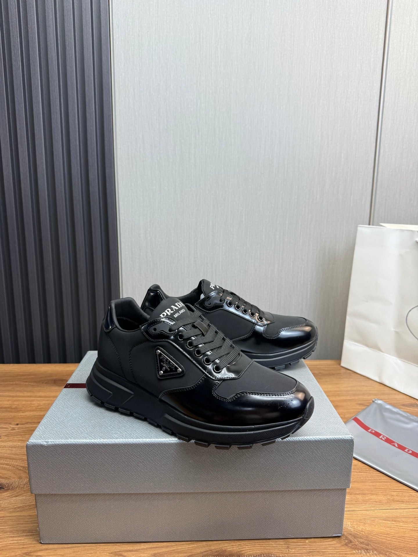 LuxluxHouse Best Quality Shoes Prada