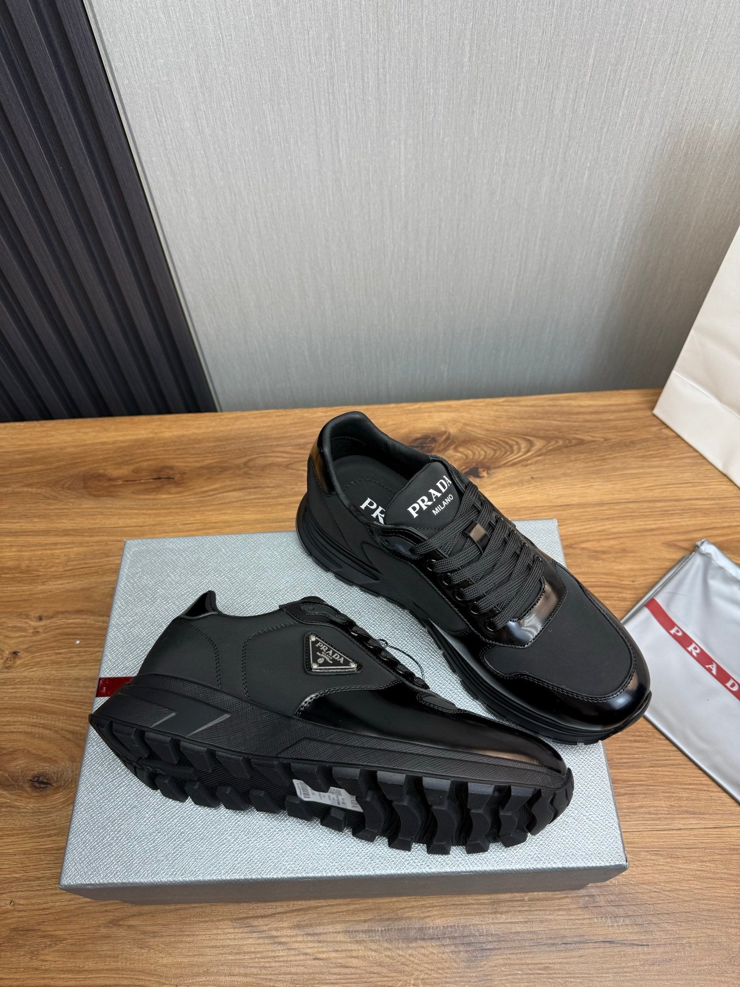 LuxluxHouse Best Quality Shoes Prada