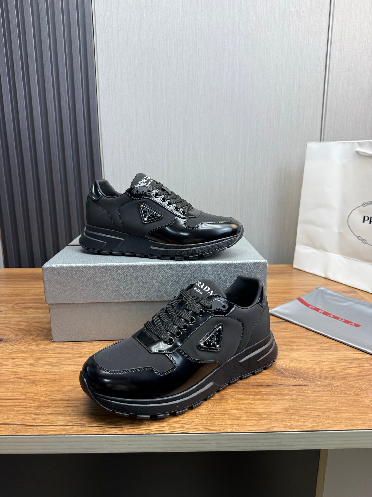 LuxluxHouse Best Quality Shoes Prada