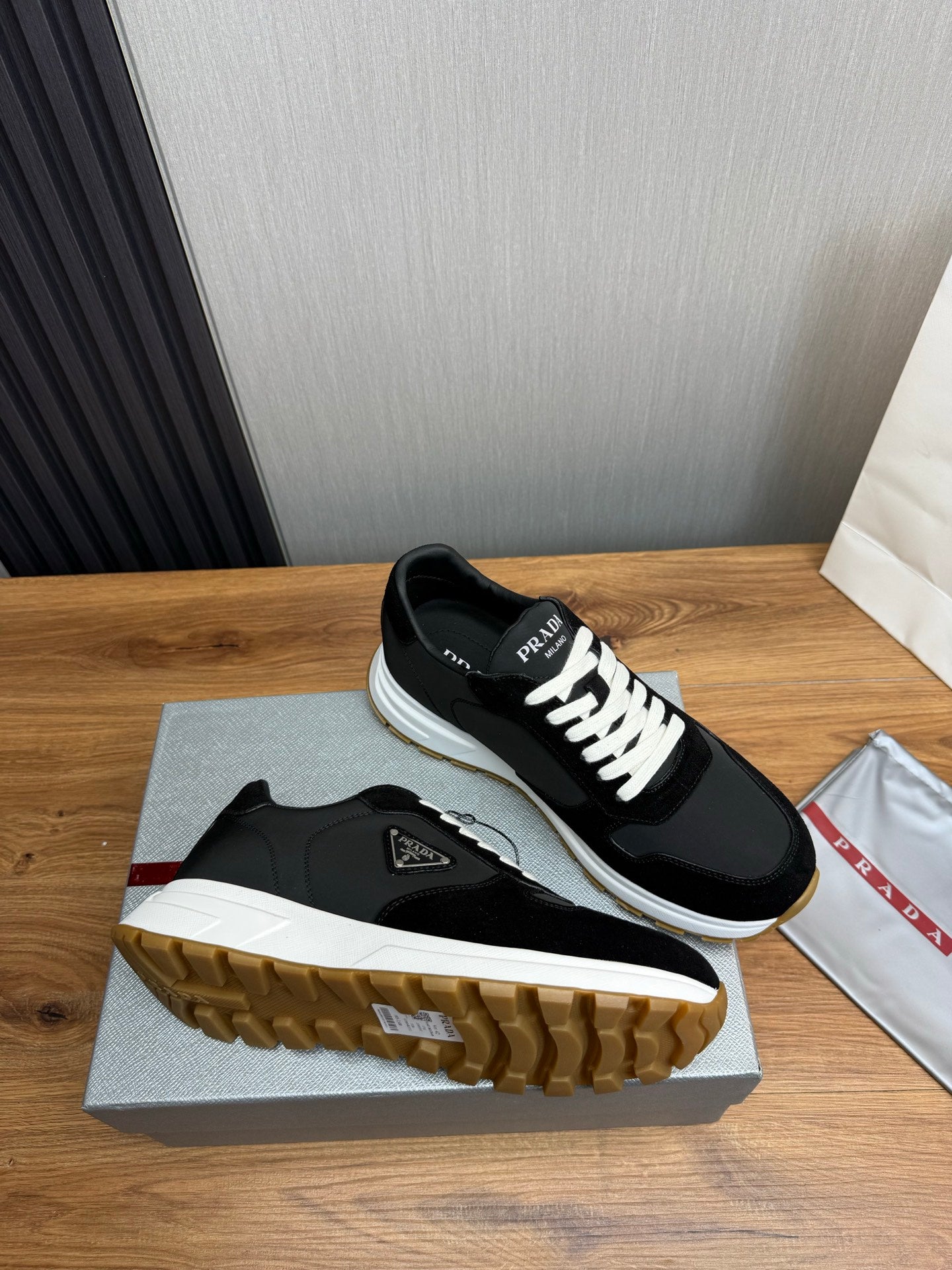 LuxluxHouse Best Quality Shoes Prada