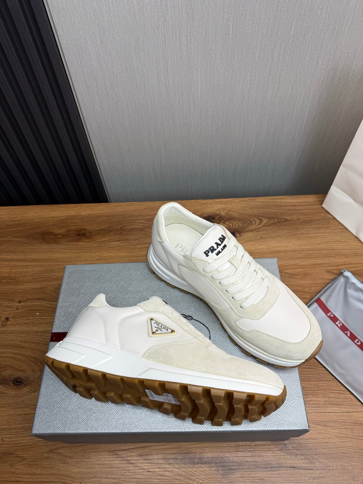 LuxluxHouse Best Quality Shoes Prada