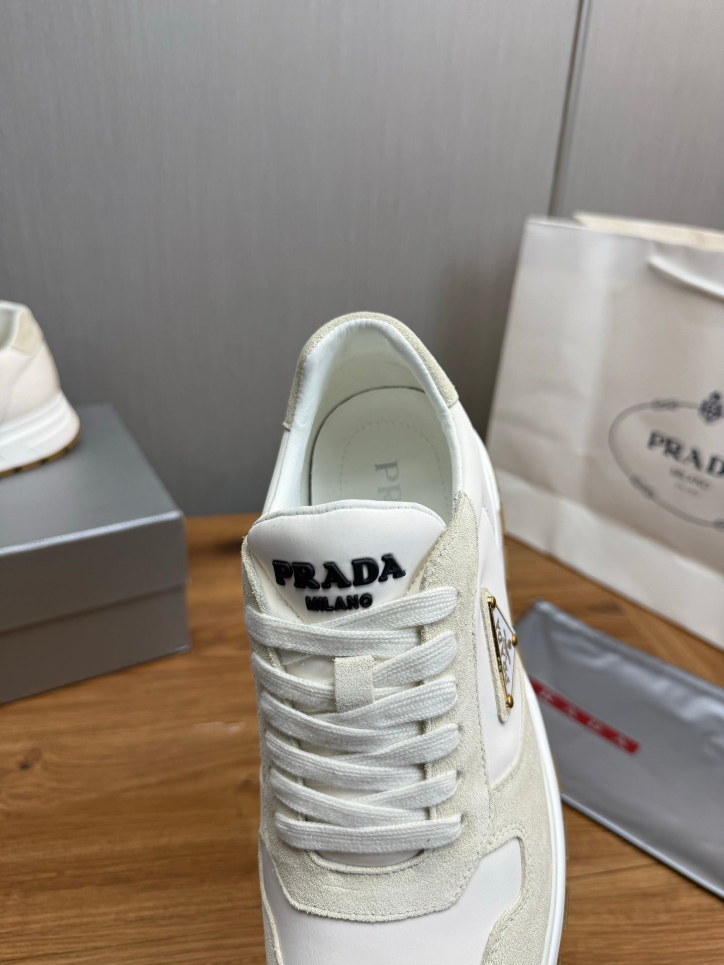 LuxluxHouse Best Quality Shoes Prada