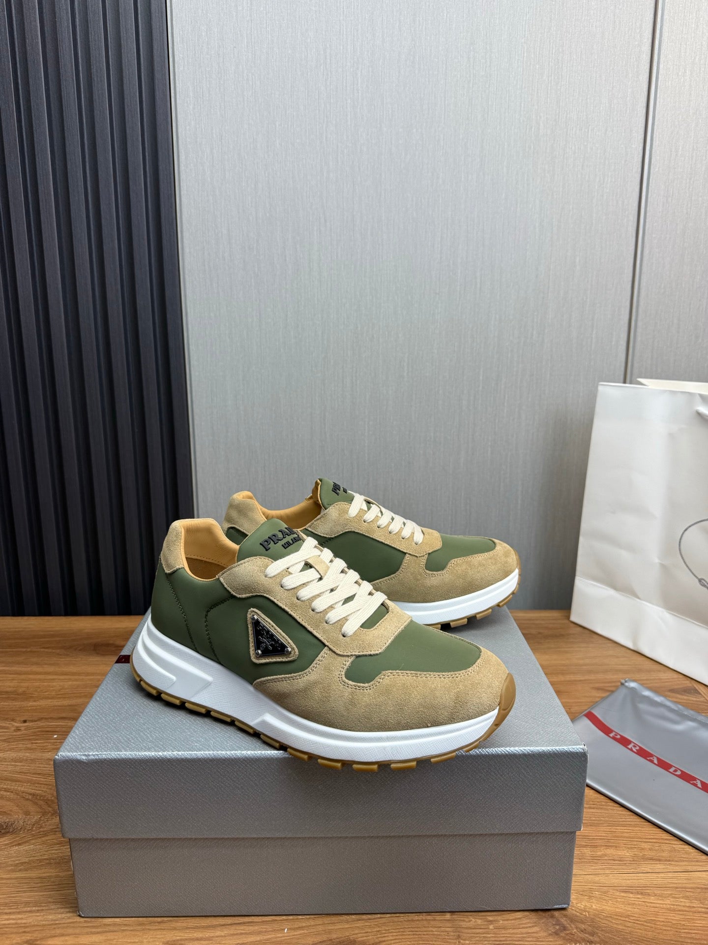 LuxluxHouse Best Quality Shoes Prada