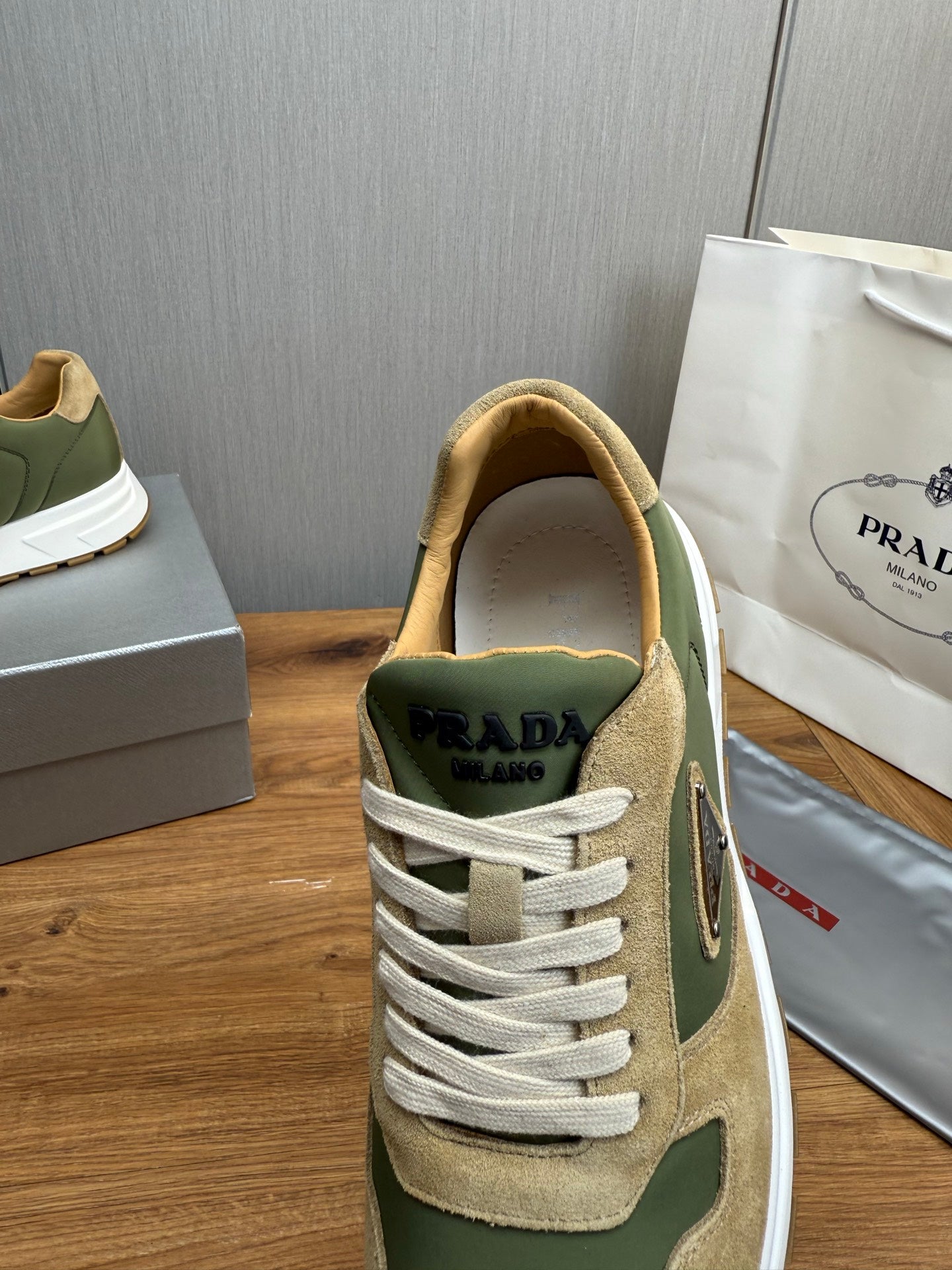 LuxluxHouse Best Quality Shoes Prada