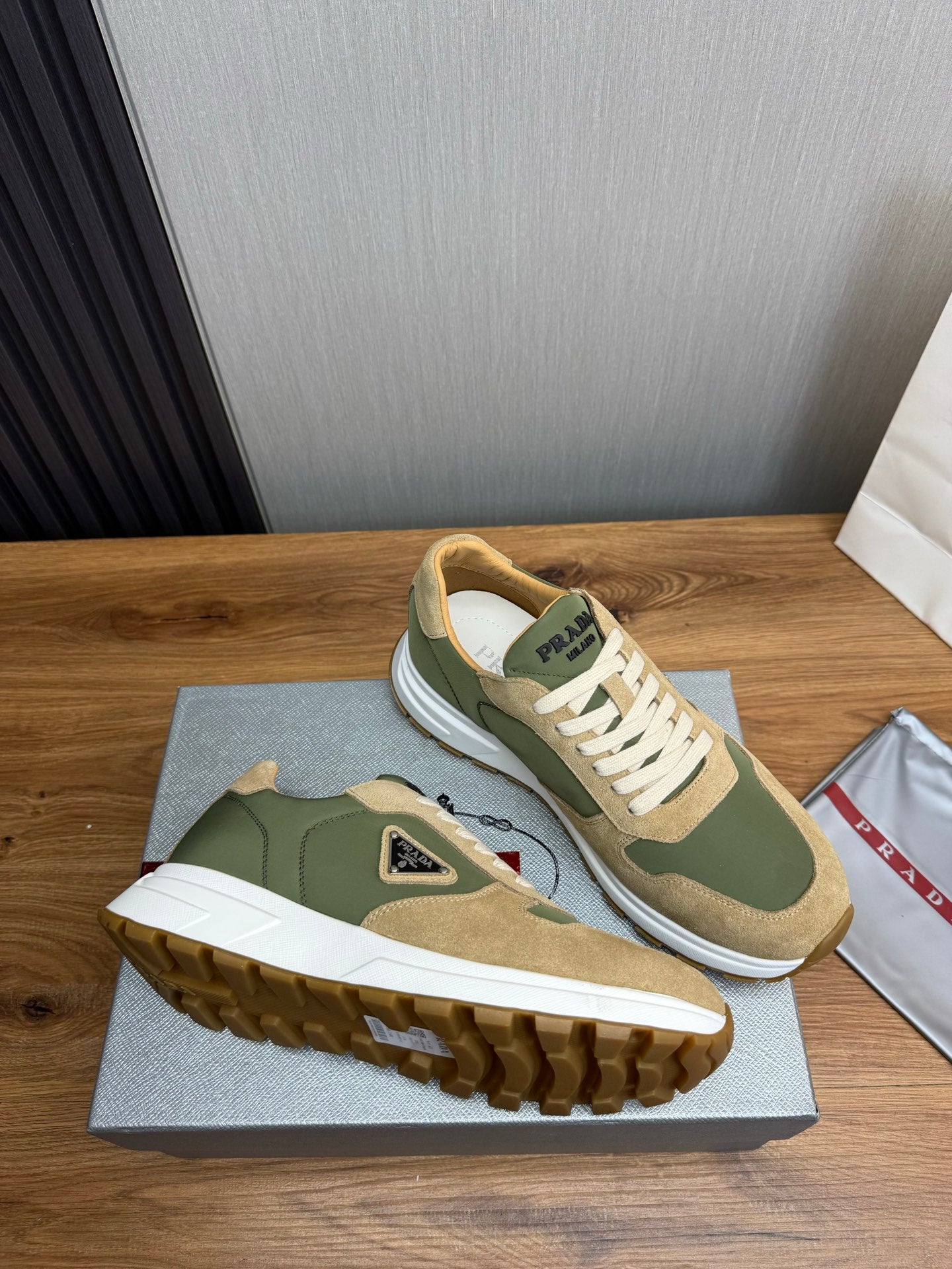 LuxluxHouse Best Quality Shoes Prada