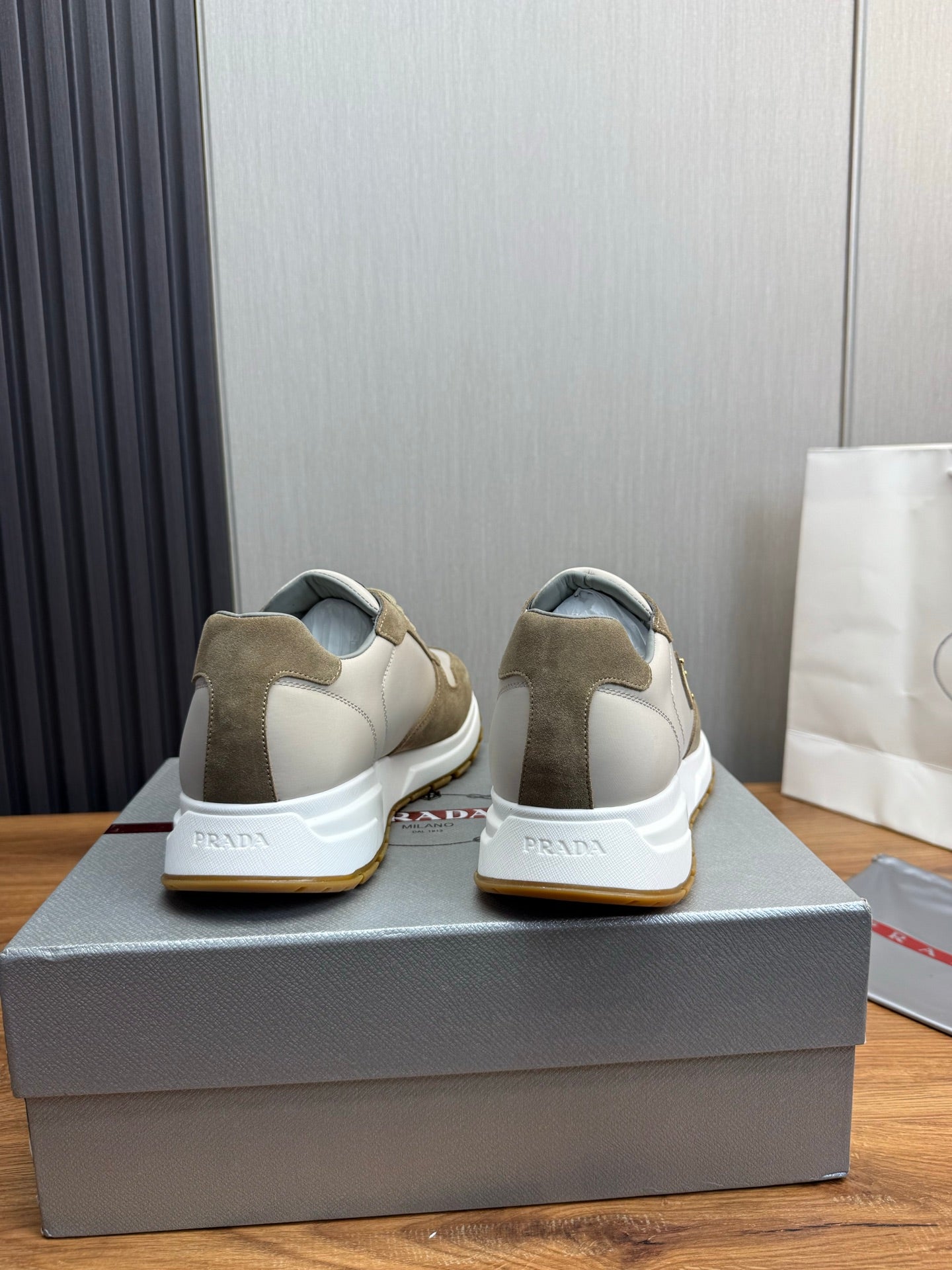 LuxluxHouse Best Quality Shoes Prada