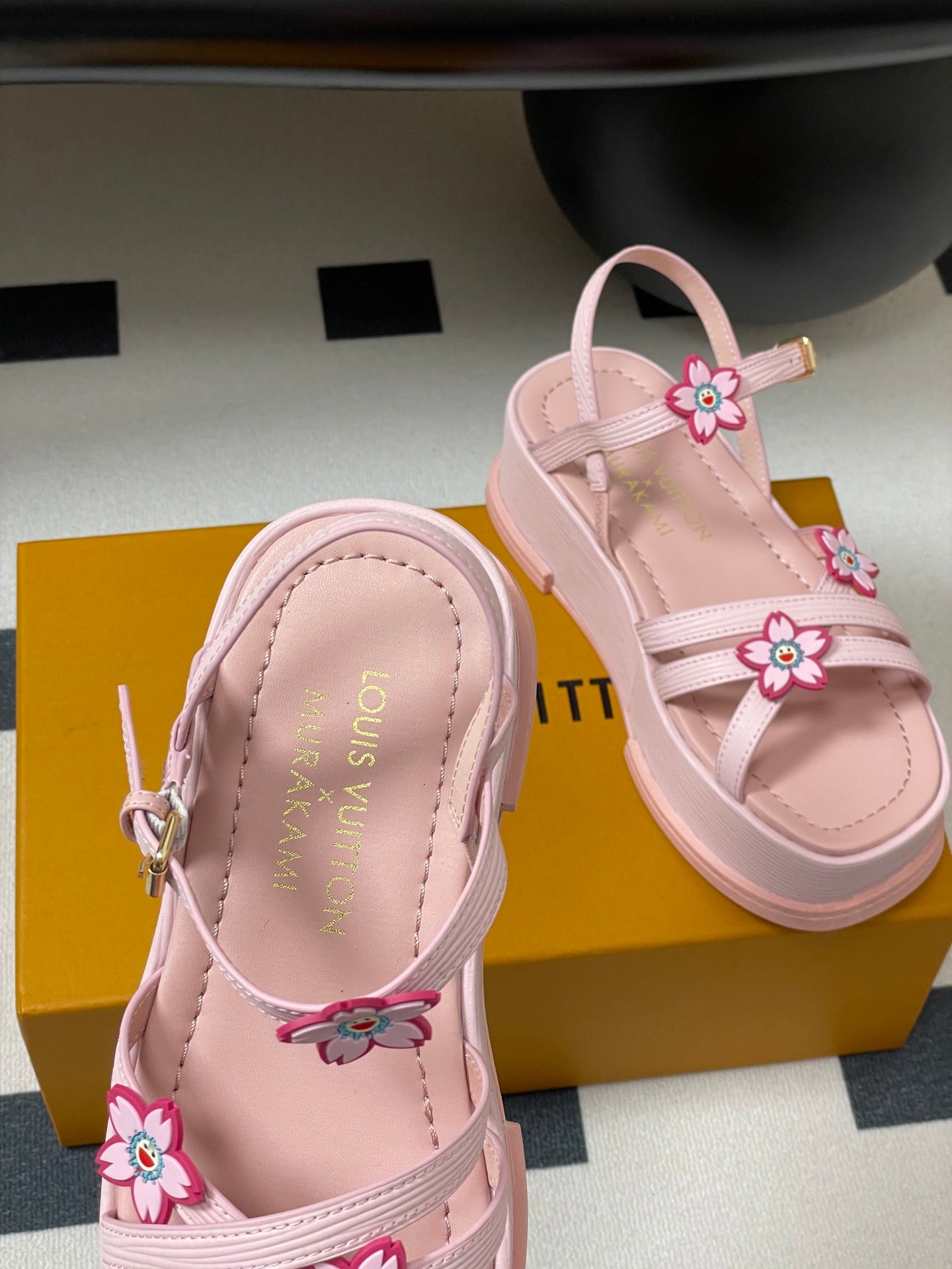 LuxluxHouse Best Quality Women Shoes Louis Vuitton