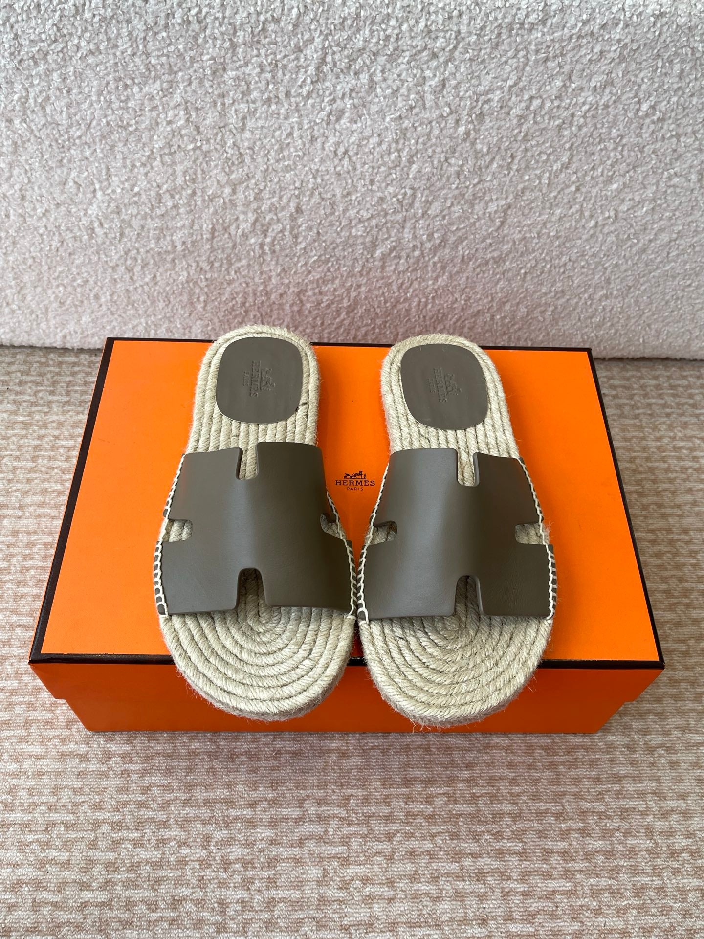 LuxluxHouse Best Quality Women Shoes Hermes