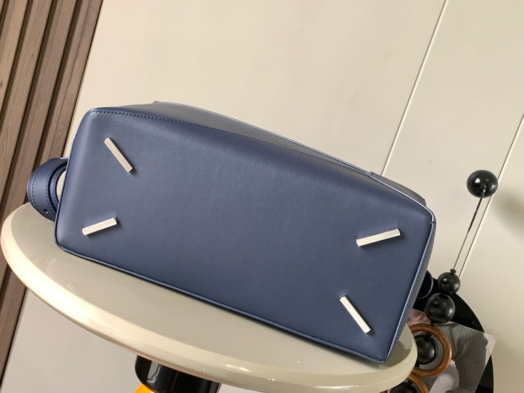 LuxluxHouse Best Quality Bags Loewe