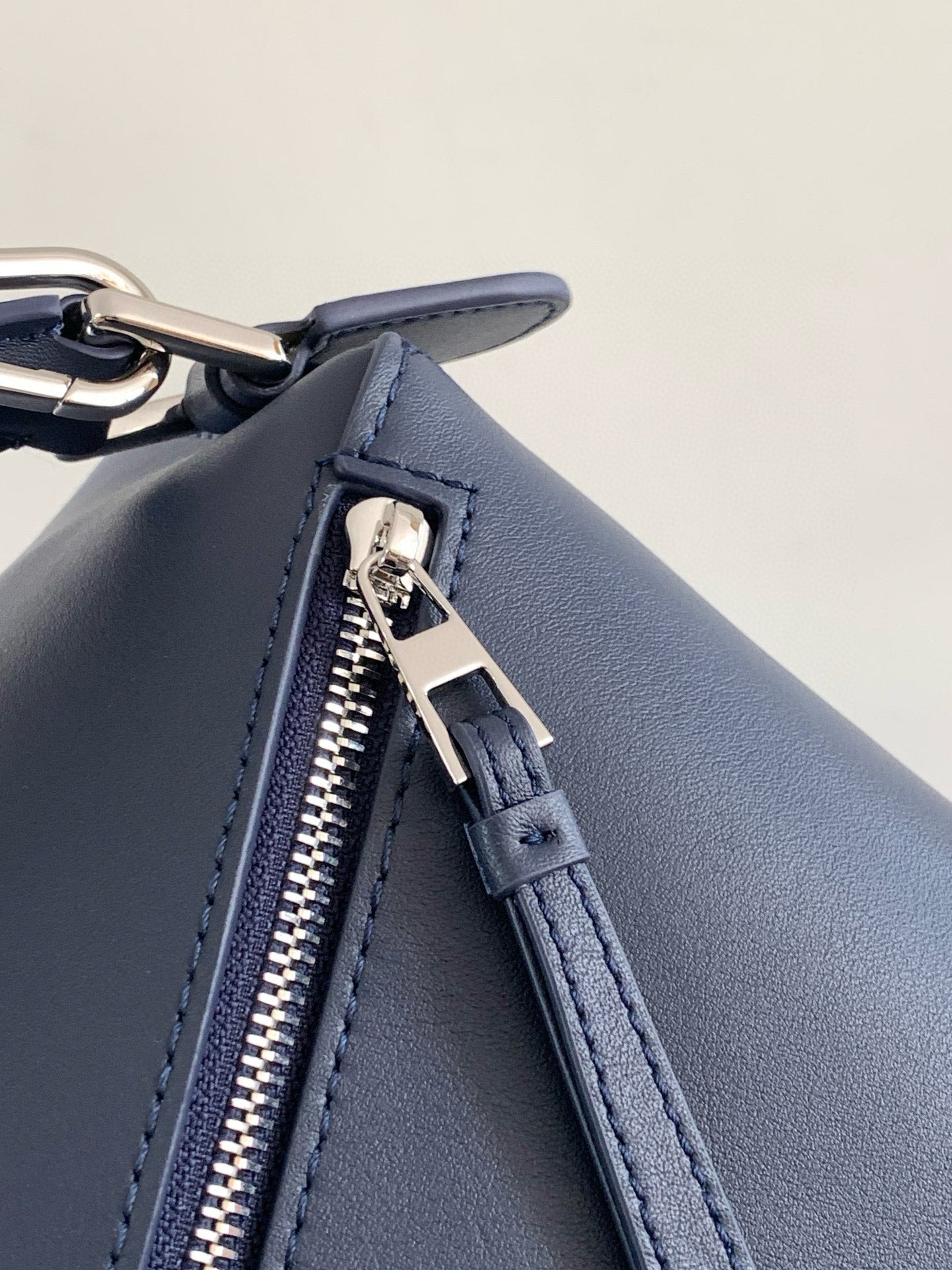 LuxluxHouse Best Quality Bags Loewe