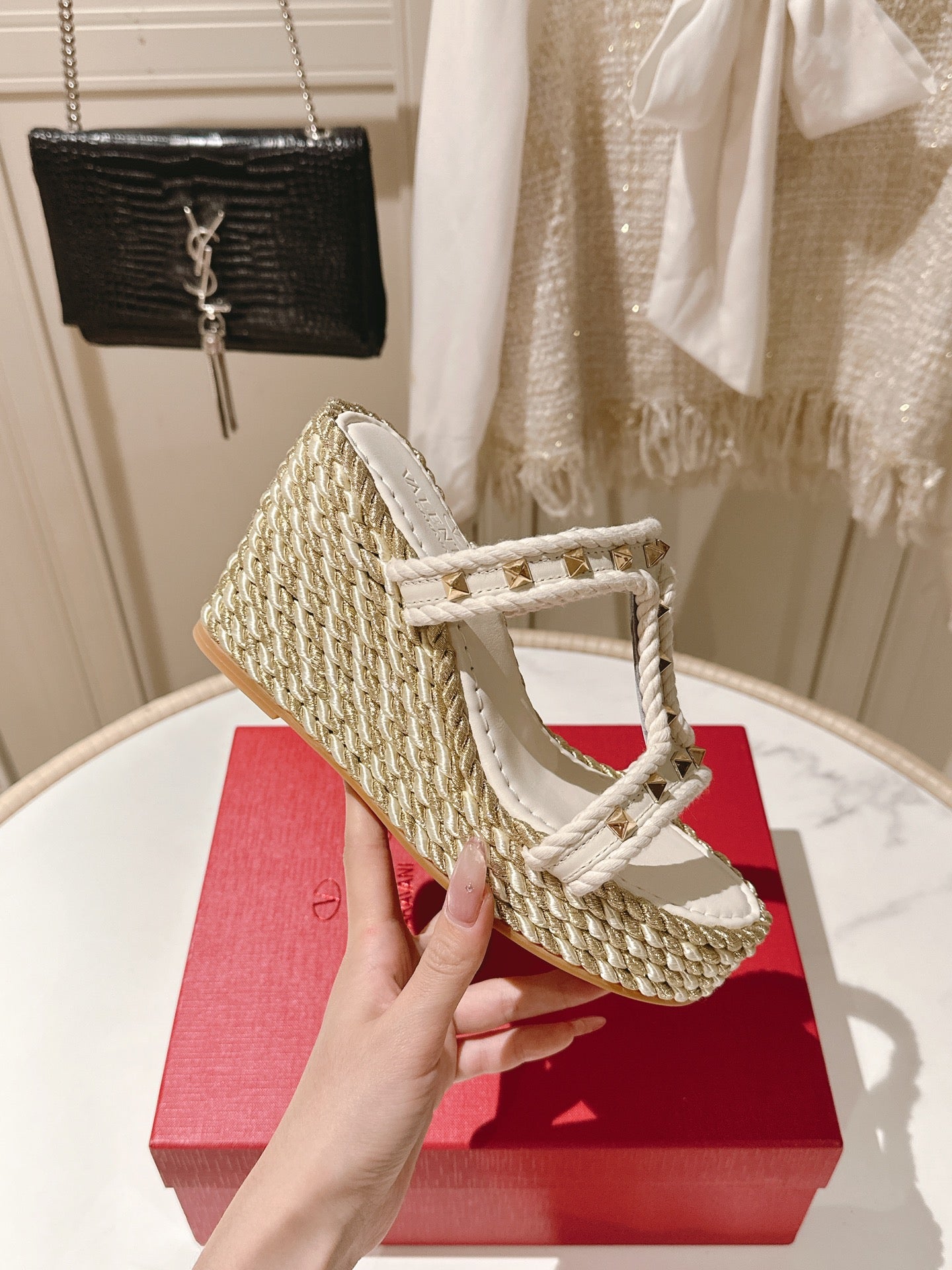 LuxluxHouse Best Quality Valentino Women Shoes