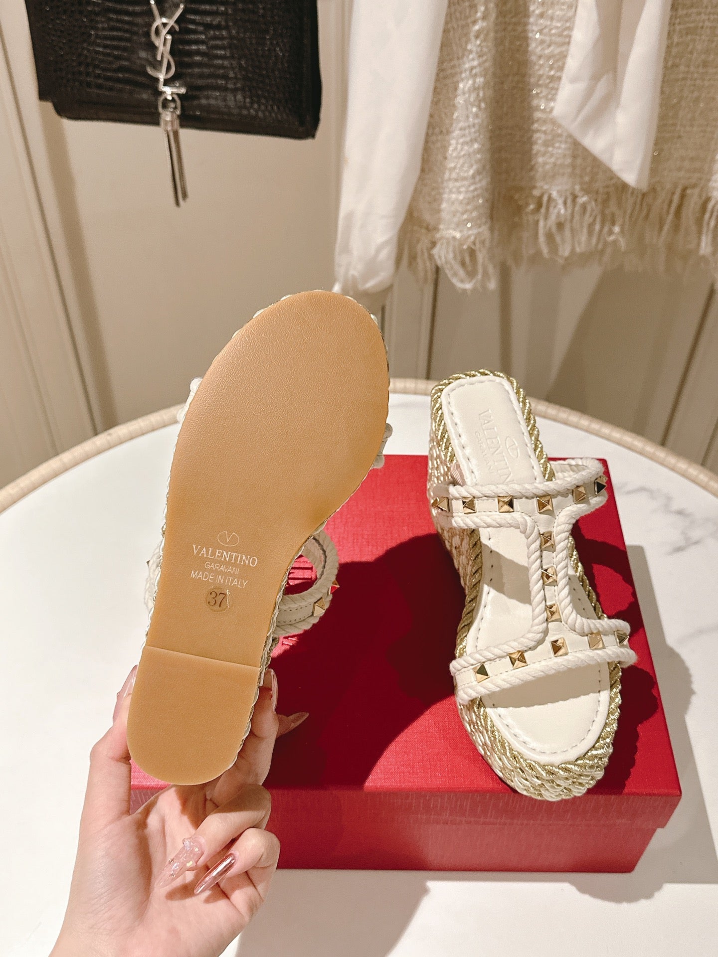 LuxluxHouse Best Quality Valentino Women Shoes