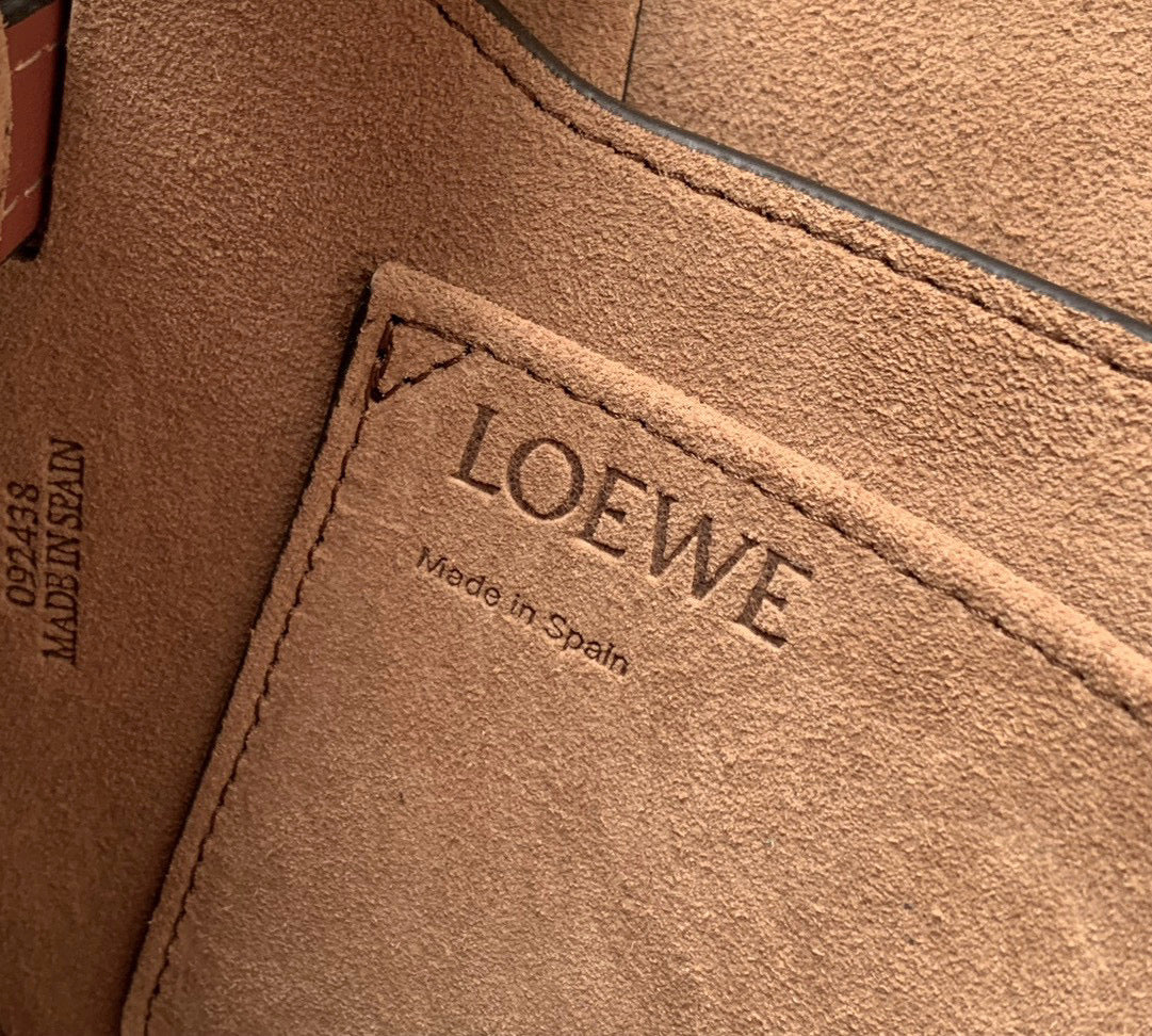 LuxluxHouse Best Quality Bags Loewe
