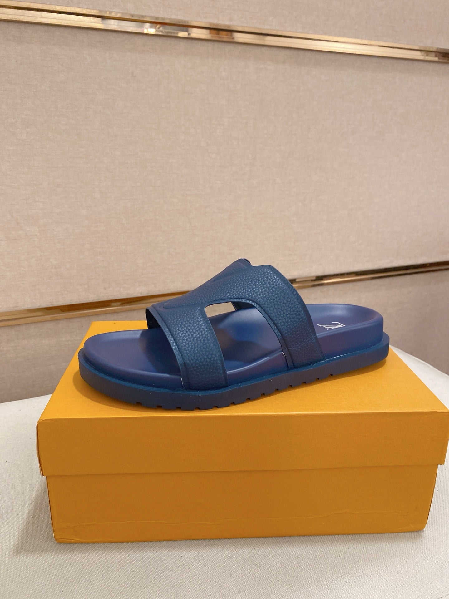 LuxluxHouse Best Quality Sandals Louis Vuitton