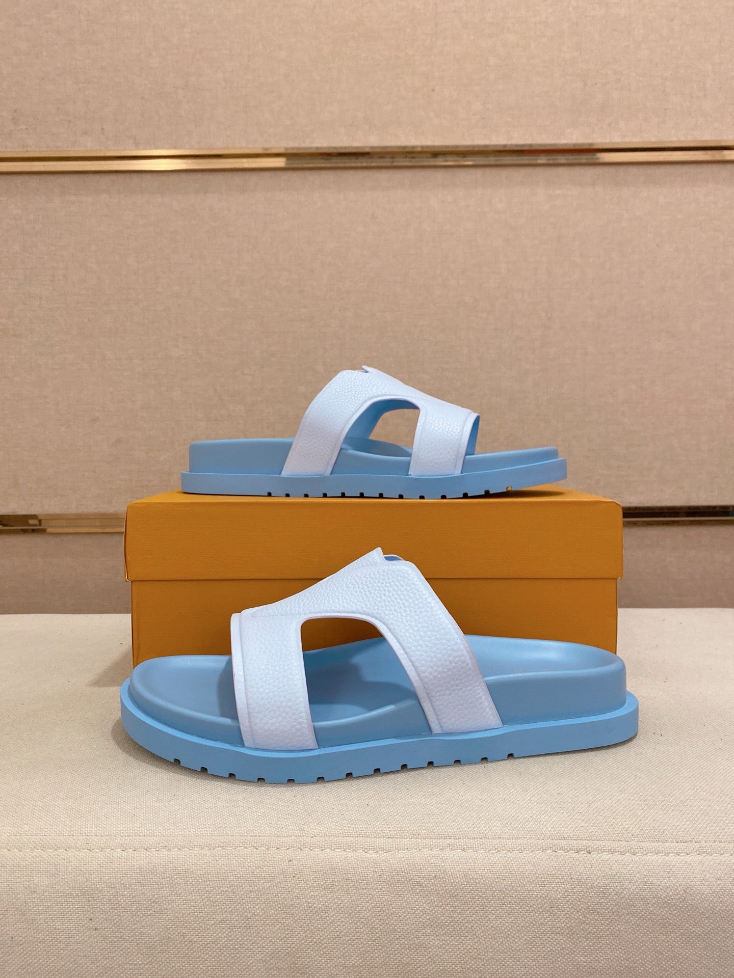 LuxluxHouse Best Quality Sandals Louis Vuitton