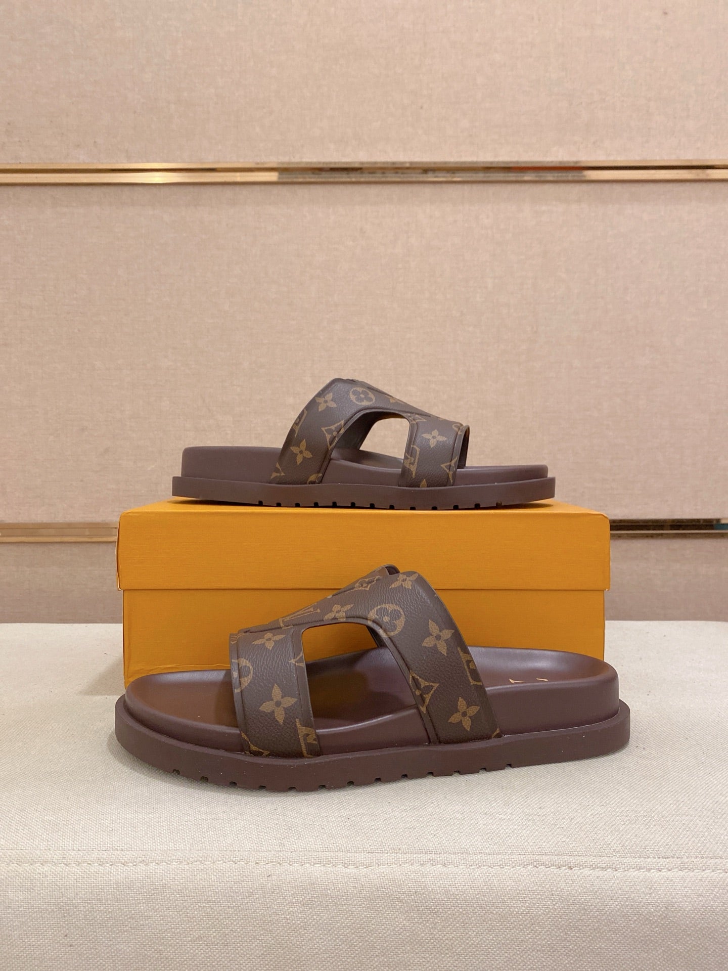 LuxluxHouse Best Quality Sandals Louis Vuitton