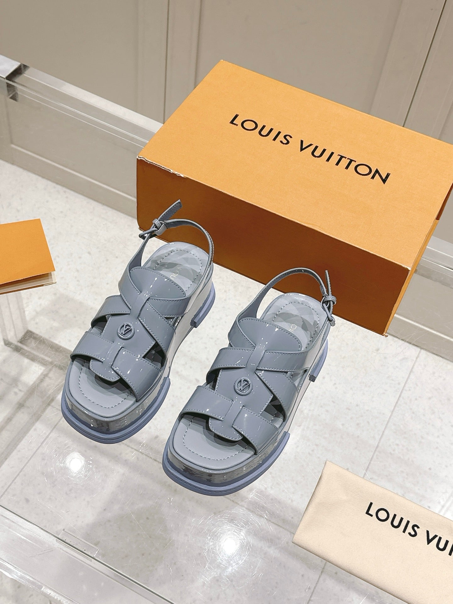 LuxluxHouse Best Quality Women Shoes Louis Vuitton