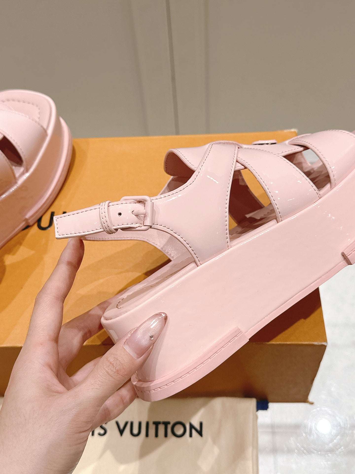 LuxluxHouse Best Quality Women Shoes Louis Vuitton
