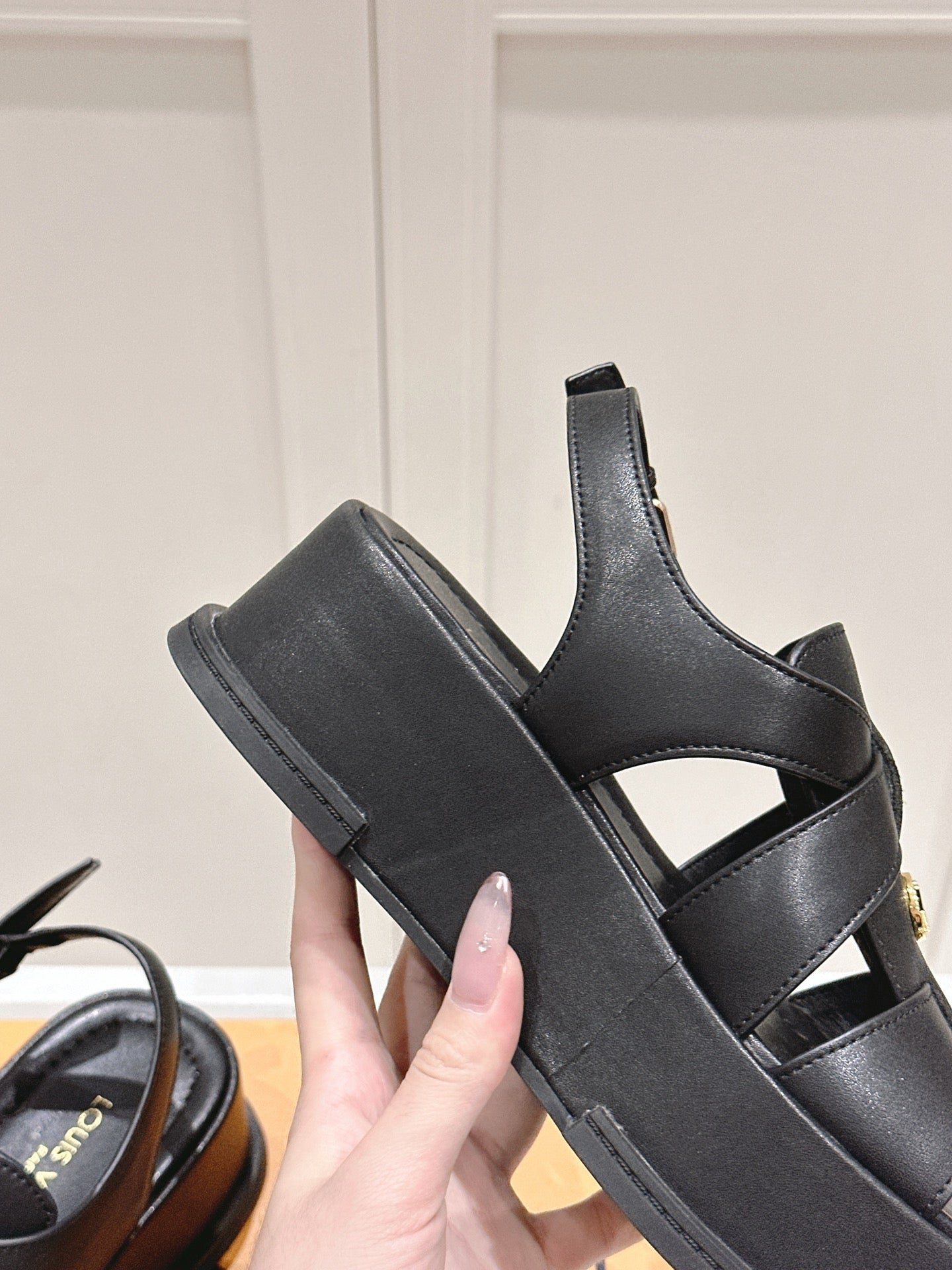 LuxluxHouse Best Quality Women Shoes Louis Vuitton