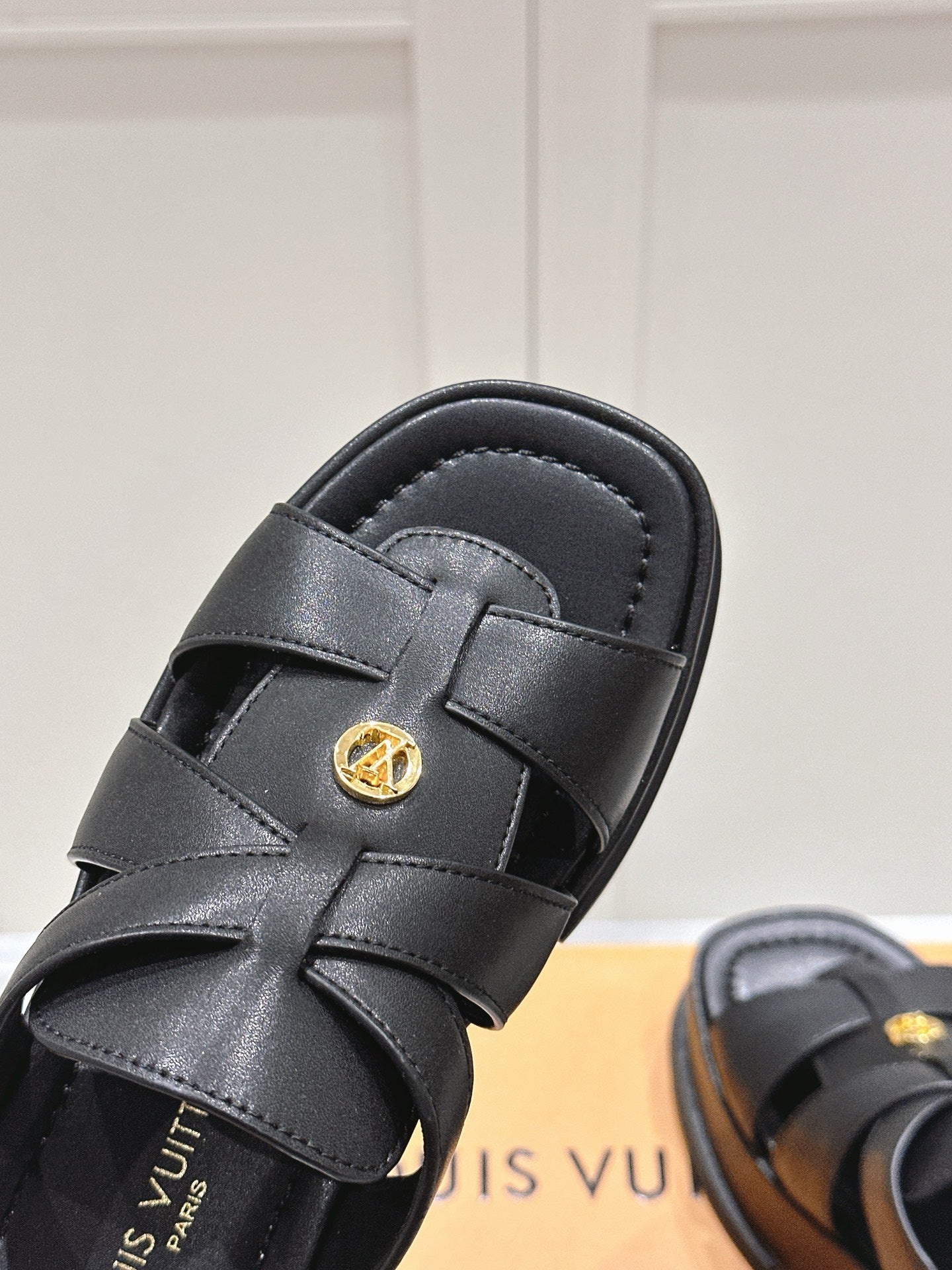 LuxluxHouse Best Quality Women Shoes Louis Vuitton