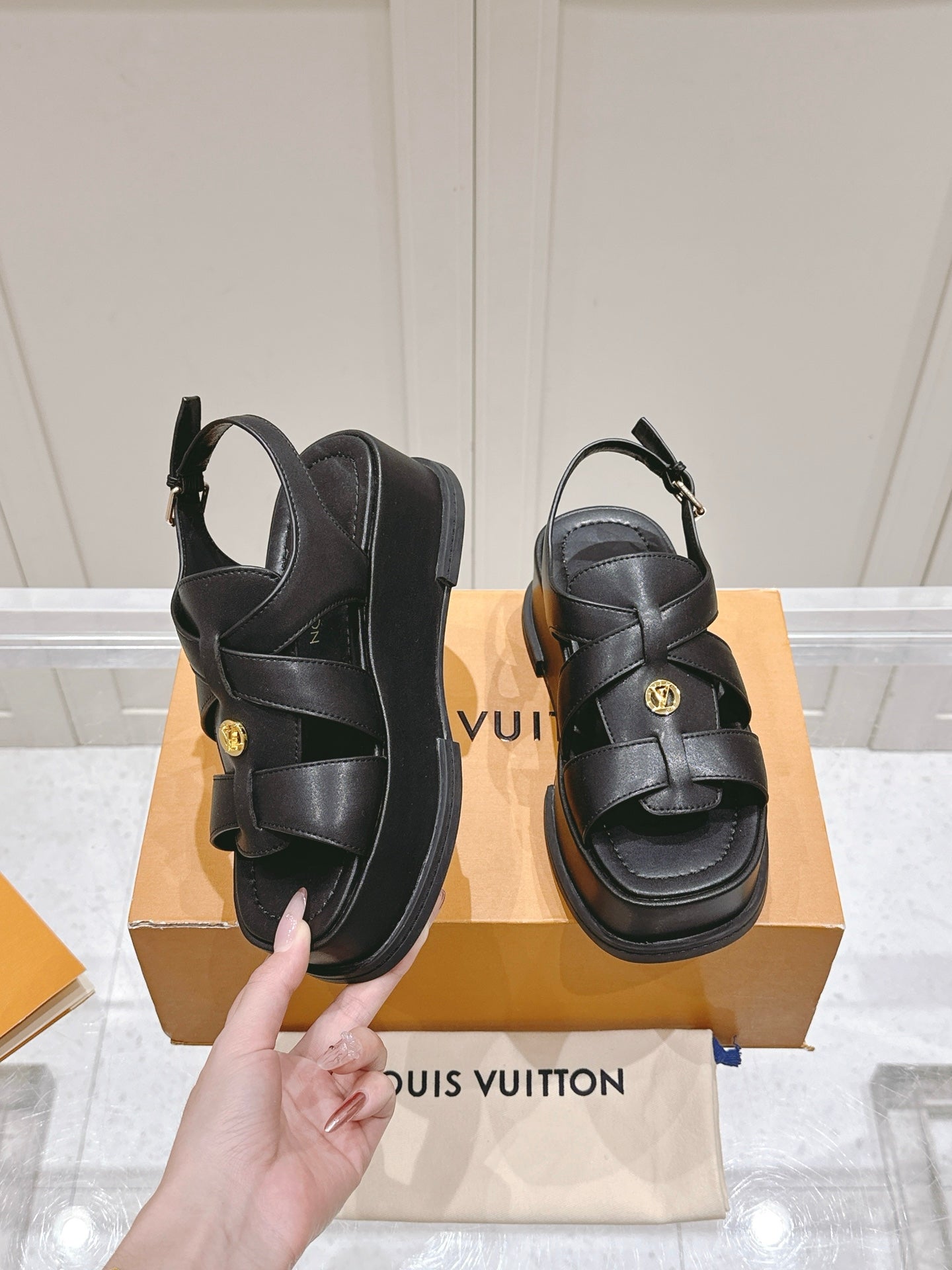 LuxluxHouse Best Quality Women Shoes Louis Vuitton
