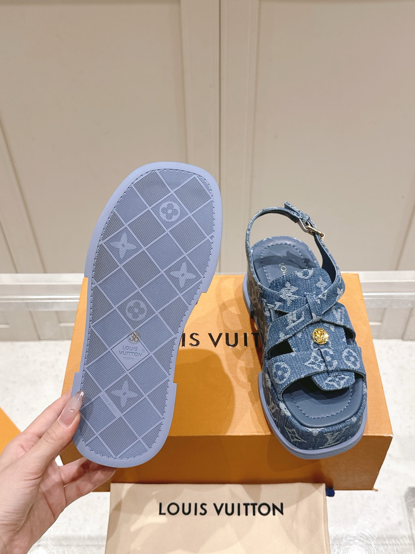 LuxluxHouse Best Quality Women Shoes Louis Vuitton