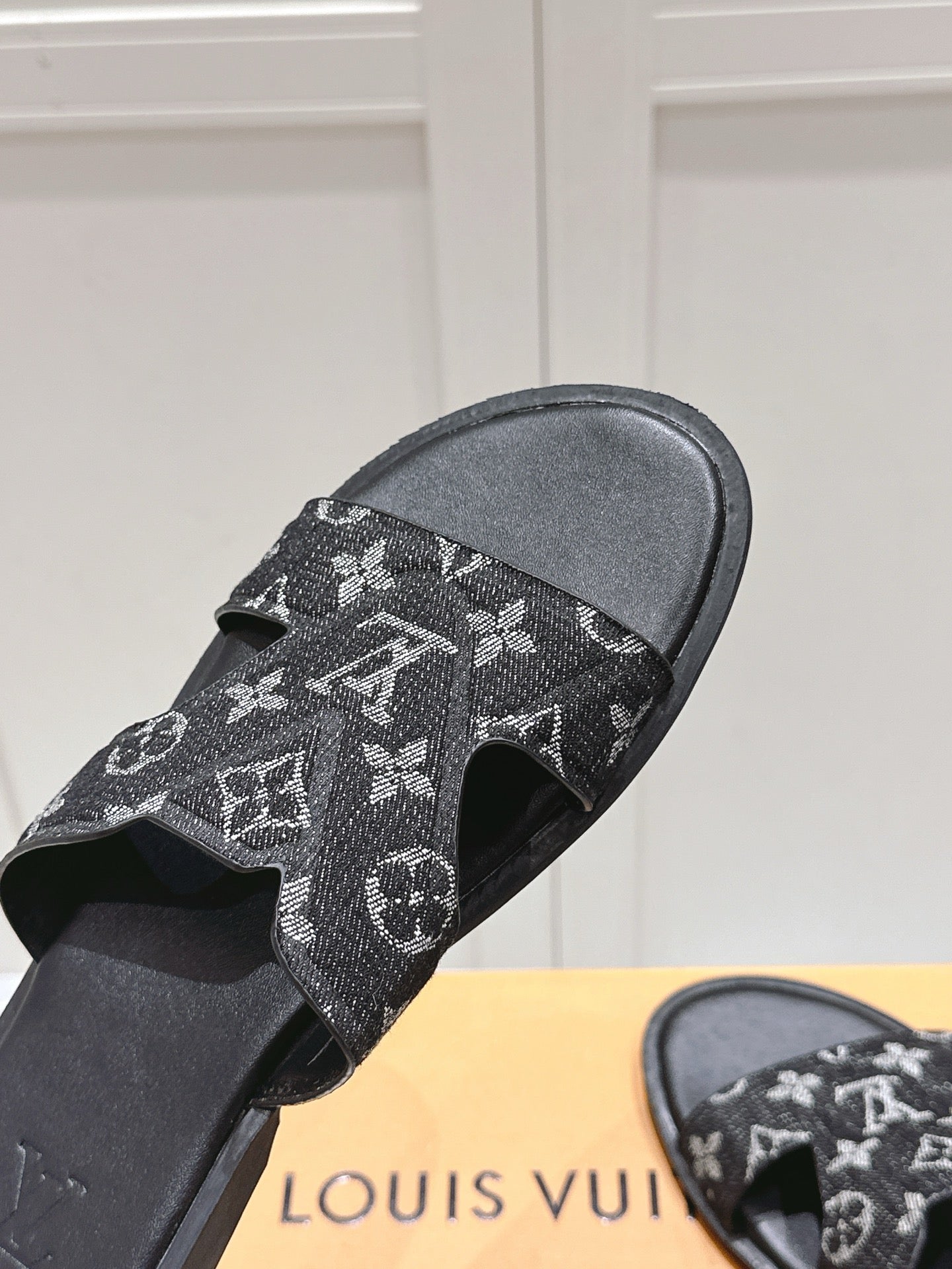 LuxluxHouse Best Quality Women Shoes Hermes
