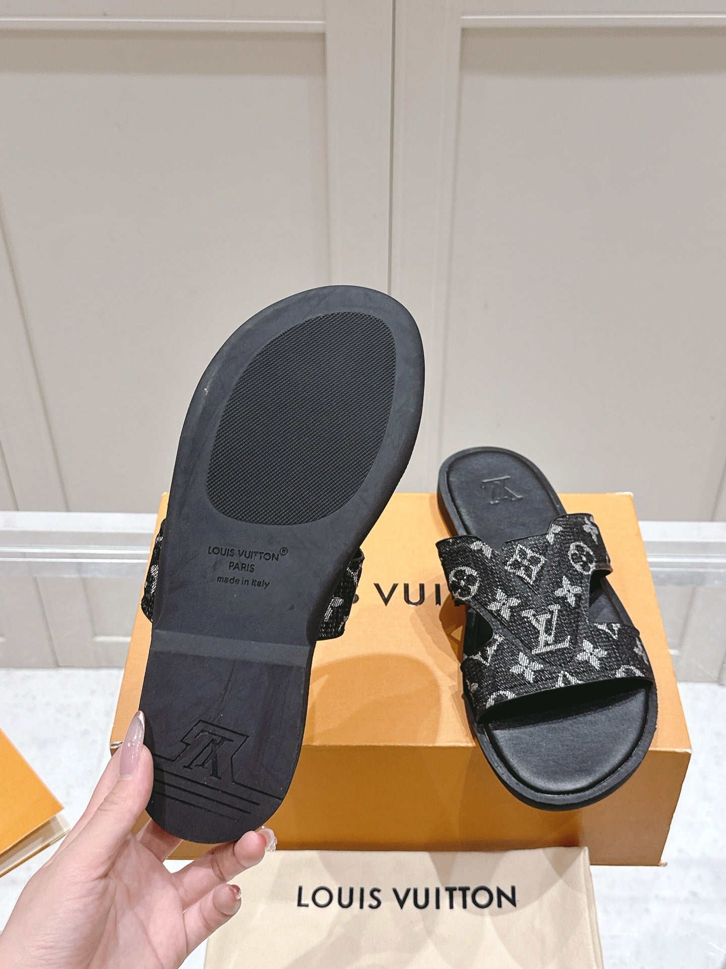 LuxluxHouse Best Quality Women Shoes Hermes