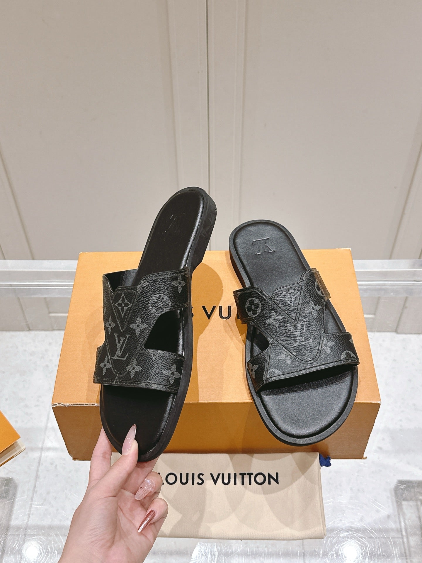 LuxluxHouse Best Quality Women Shoes Hermes