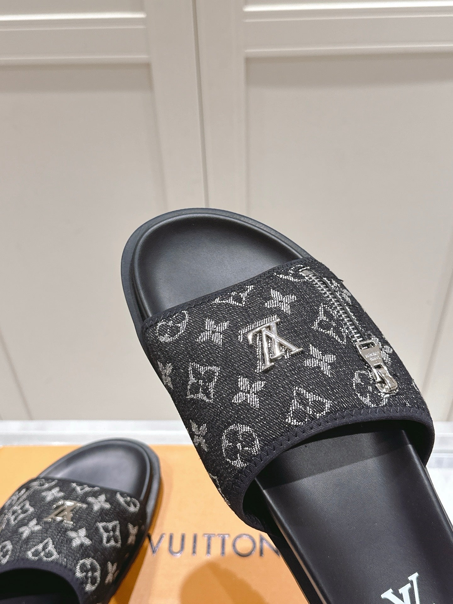 LuxluxHouse Best Quality Women Shoes Hermes
