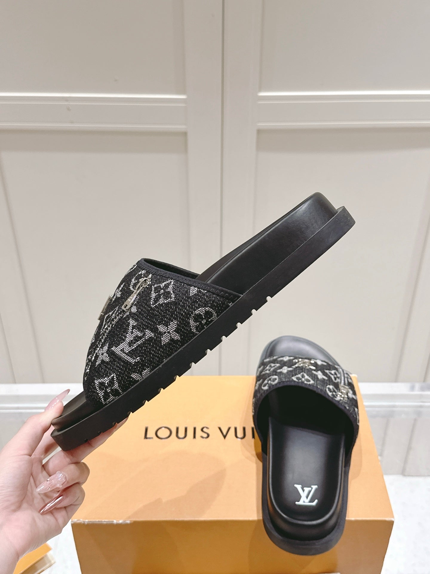 LuxluxHouse Best Quality Women Shoes Hermes