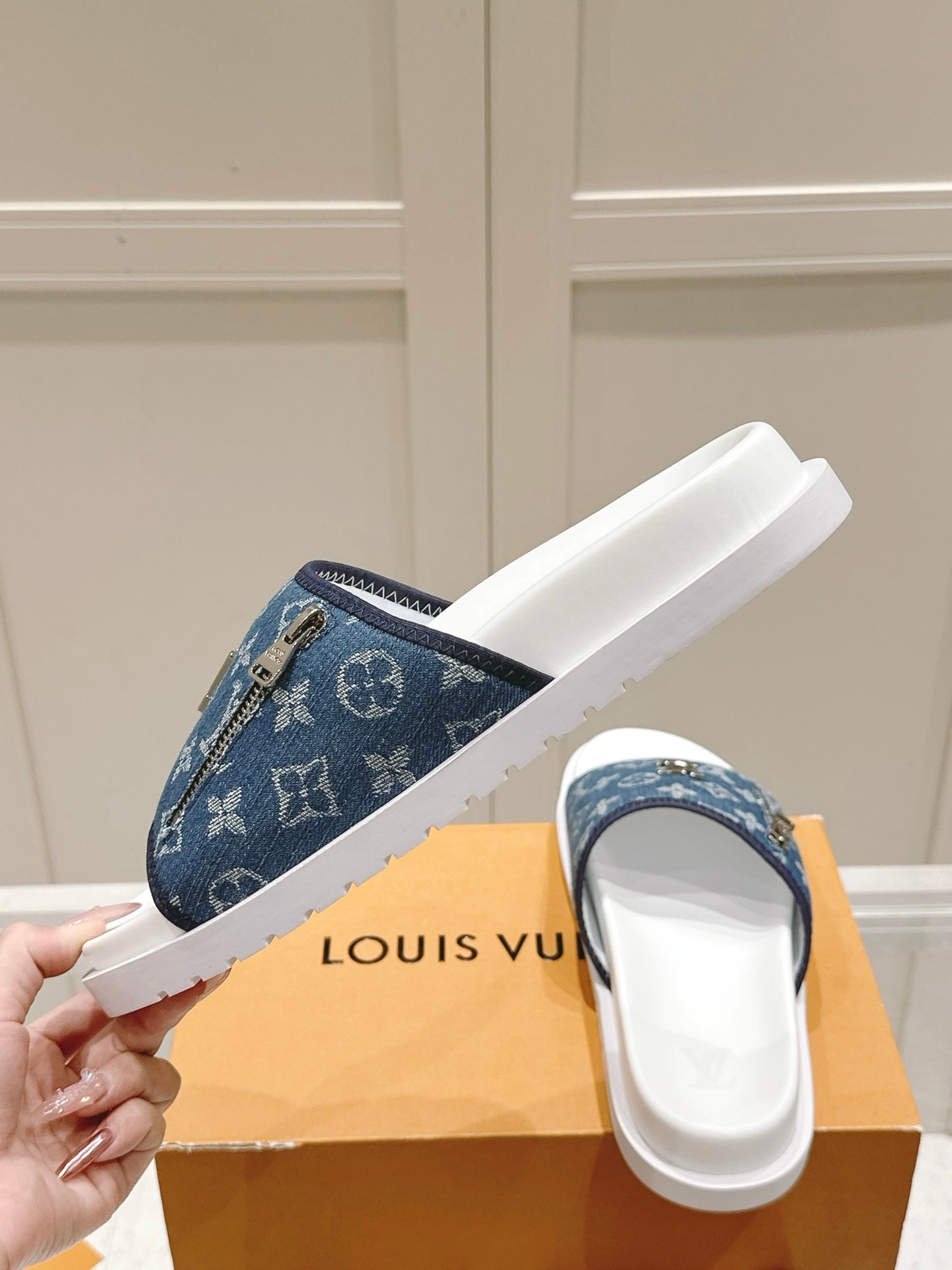LuxluxHouse Best Quality Women Shoes Hermes