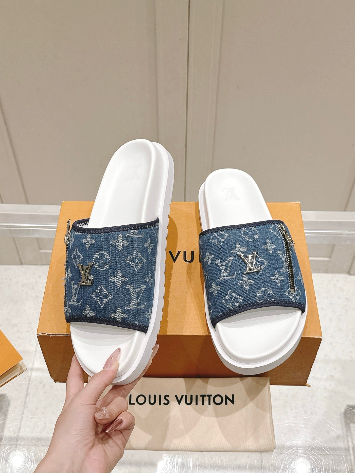 LuxluxHouse Best Quality Women Shoes Hermes