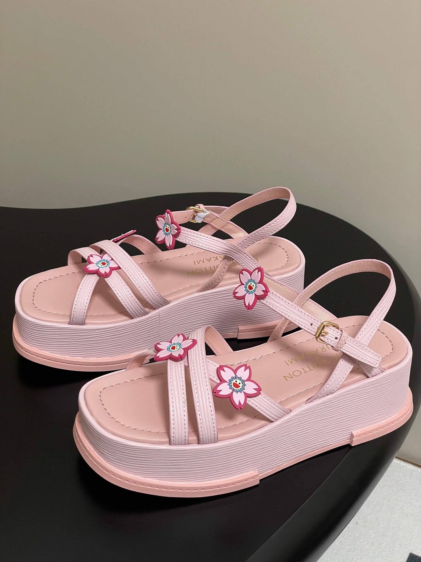LuxluxHouse Best Quality Women Shoes Louis Vuitton