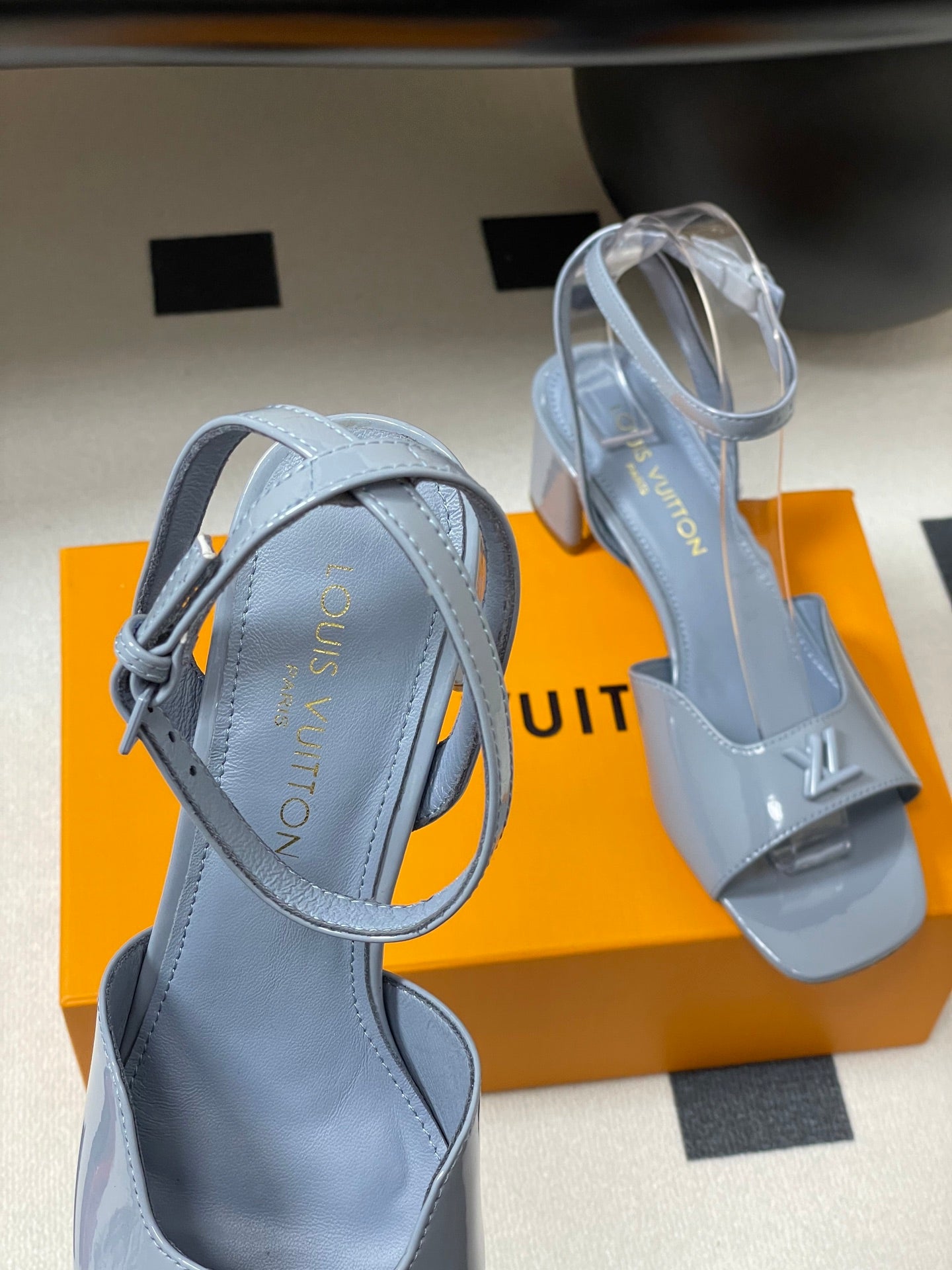 LuxluxHouse Best Quality Women Shoes Louis Vuitton