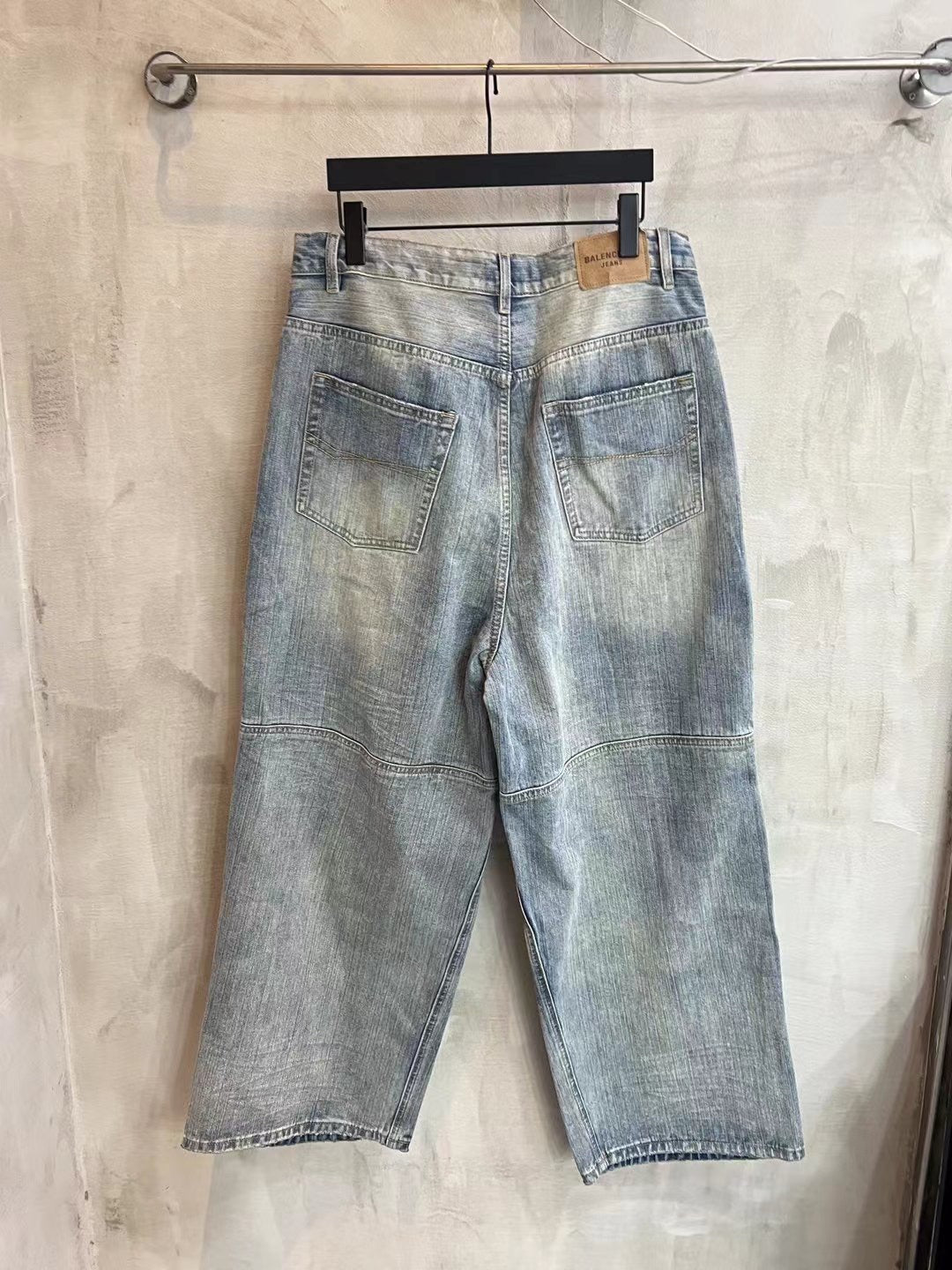LuxluxHouse Best Quality Clothes Balenciaga Pants