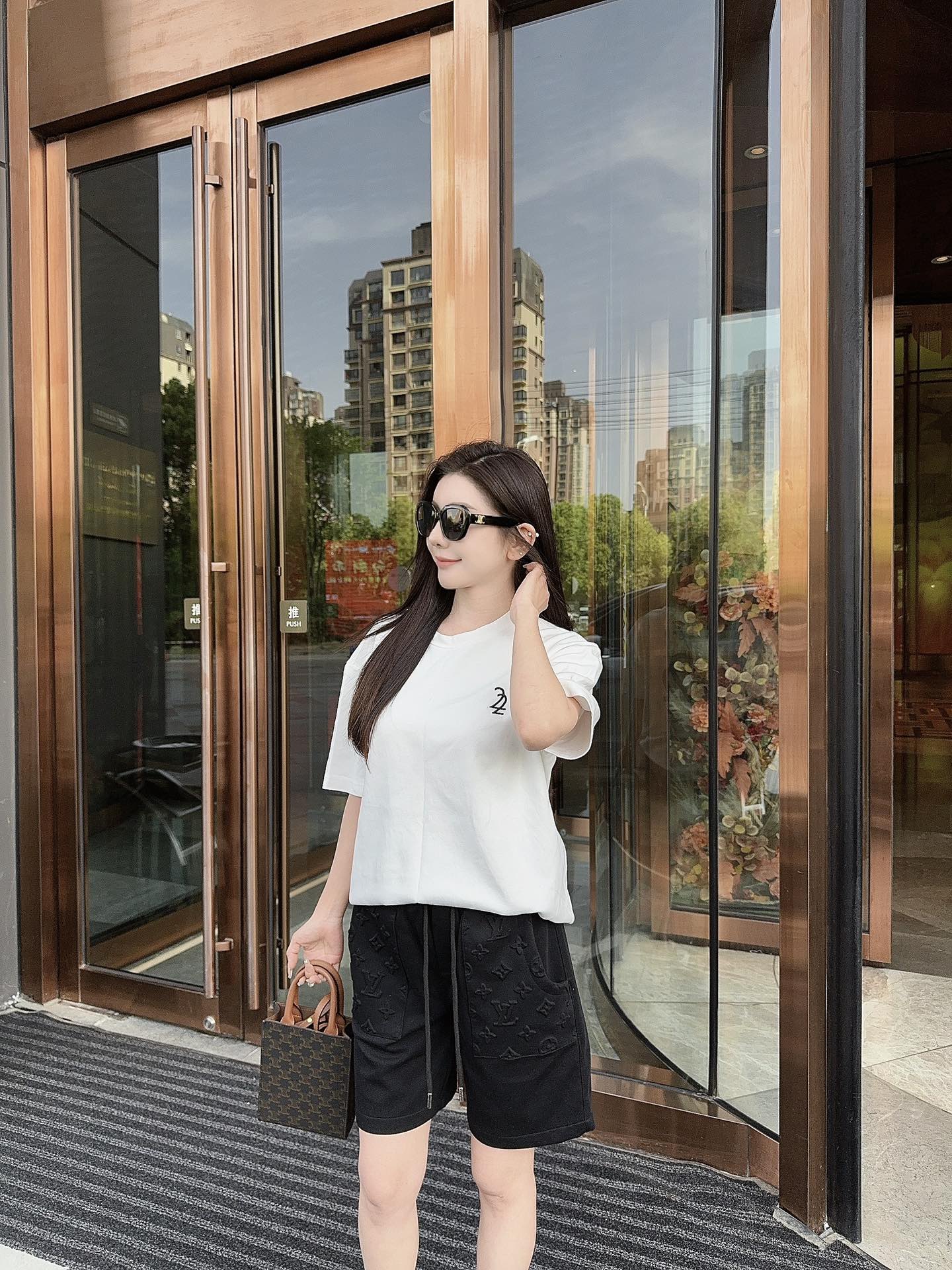 LuxluxHouse Best Quality Clothes Pants Louis Vuitton