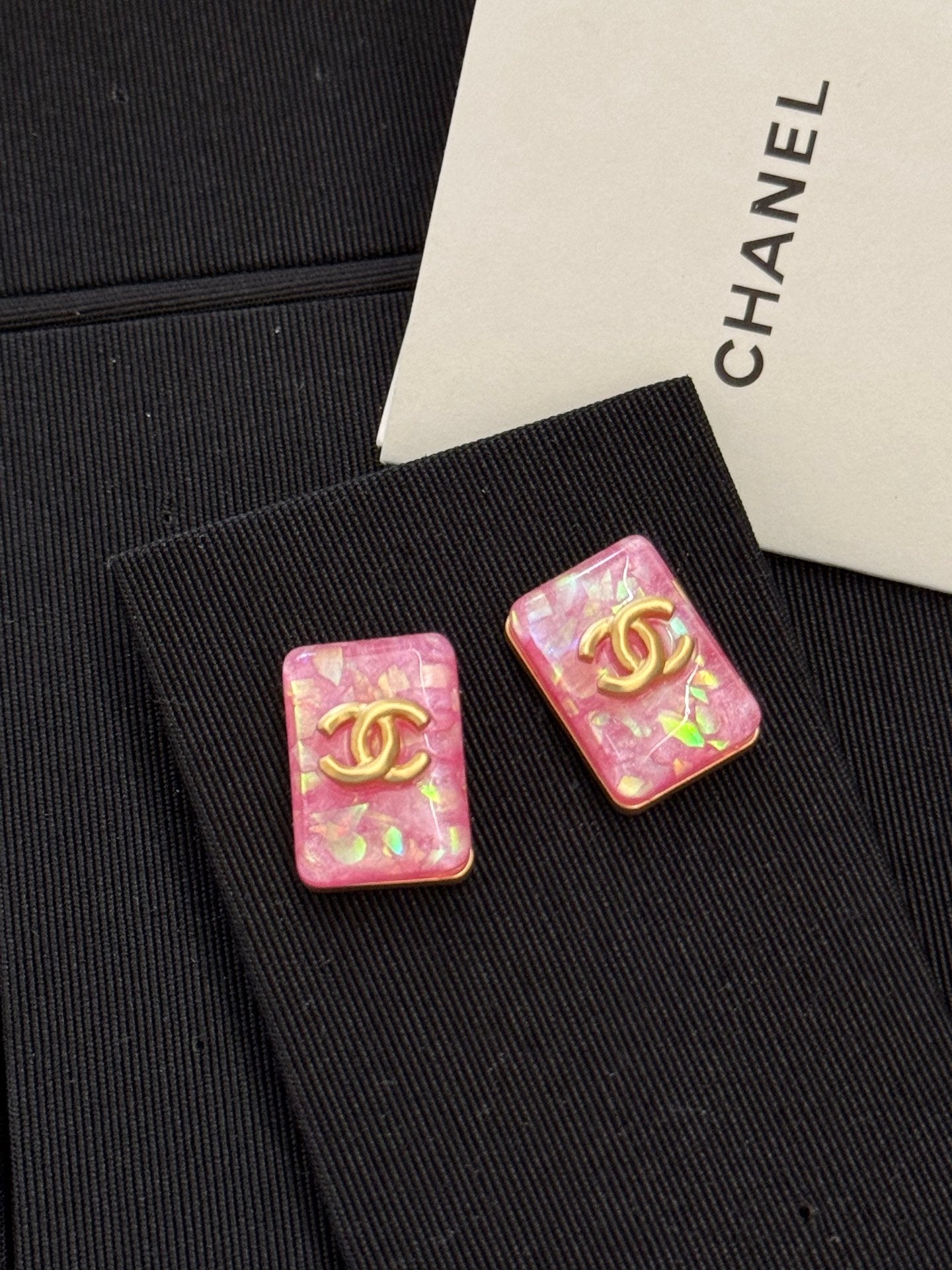 LuxluxHouse Low Price And High Quality Accessories Chanel