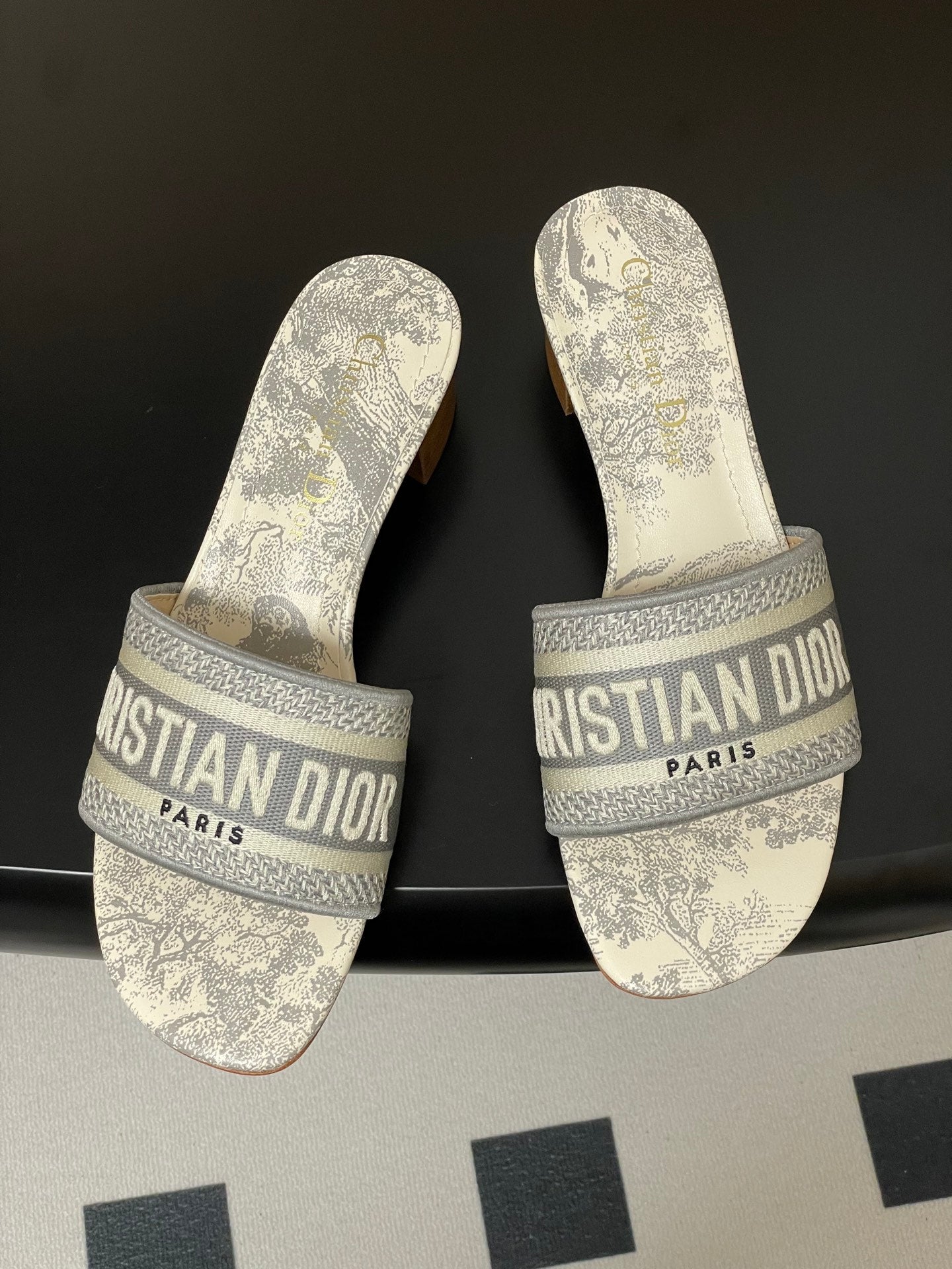 LuxluxHouse Best Quality Women Shoes Dior