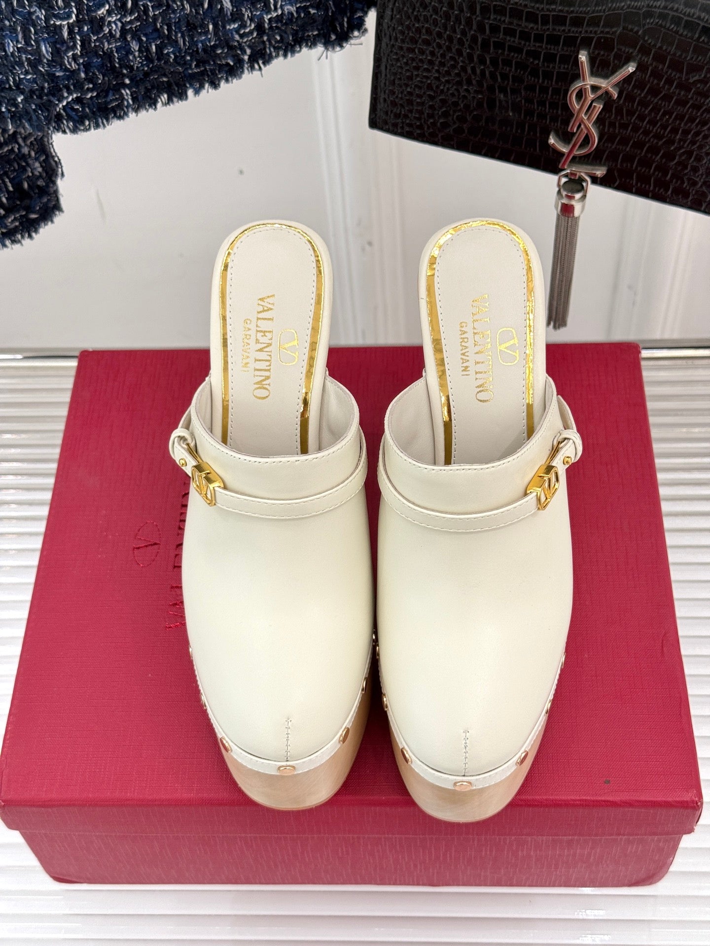 LuxluxHouse Best Quality Valentino Women Shoes