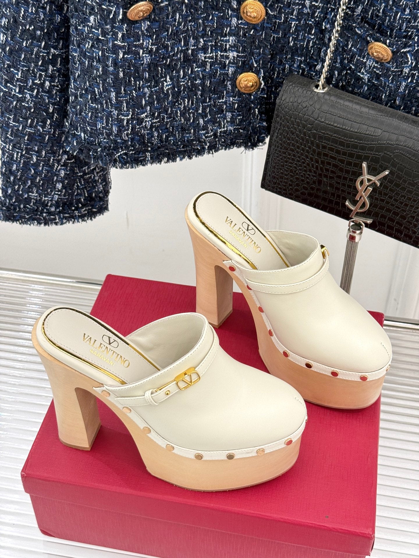 LuxluxHouse Best Quality Valentino Women Shoes