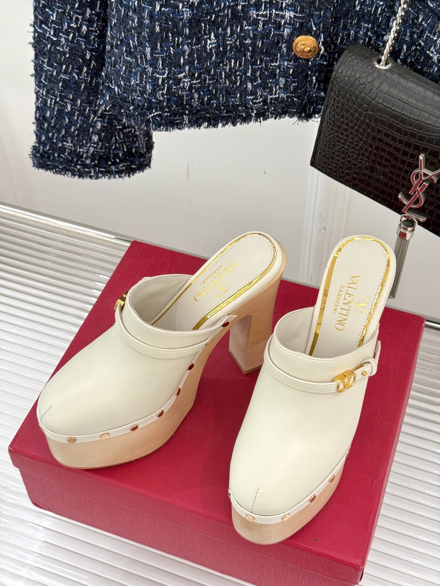 LuxluxHouse Best Quality Valentino Women Shoes