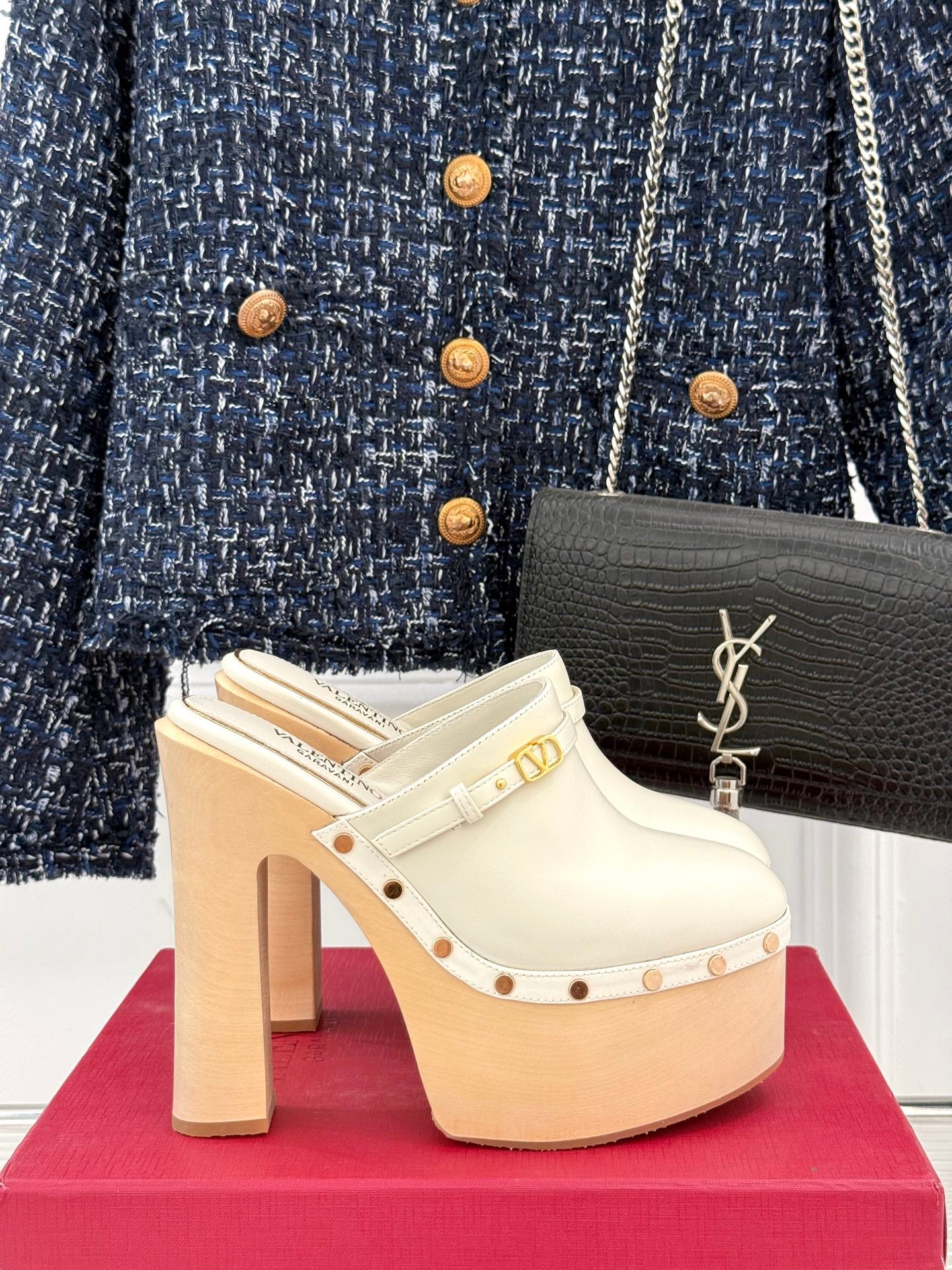 LuxluxHouse Best Quality Valentino Women Shoes
