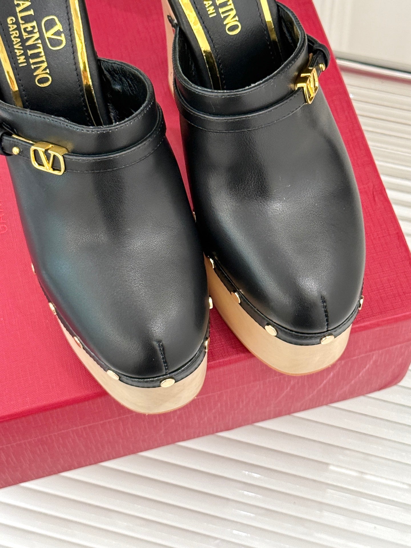 LuxluxHouse Best Quality Valentino Women Shoes