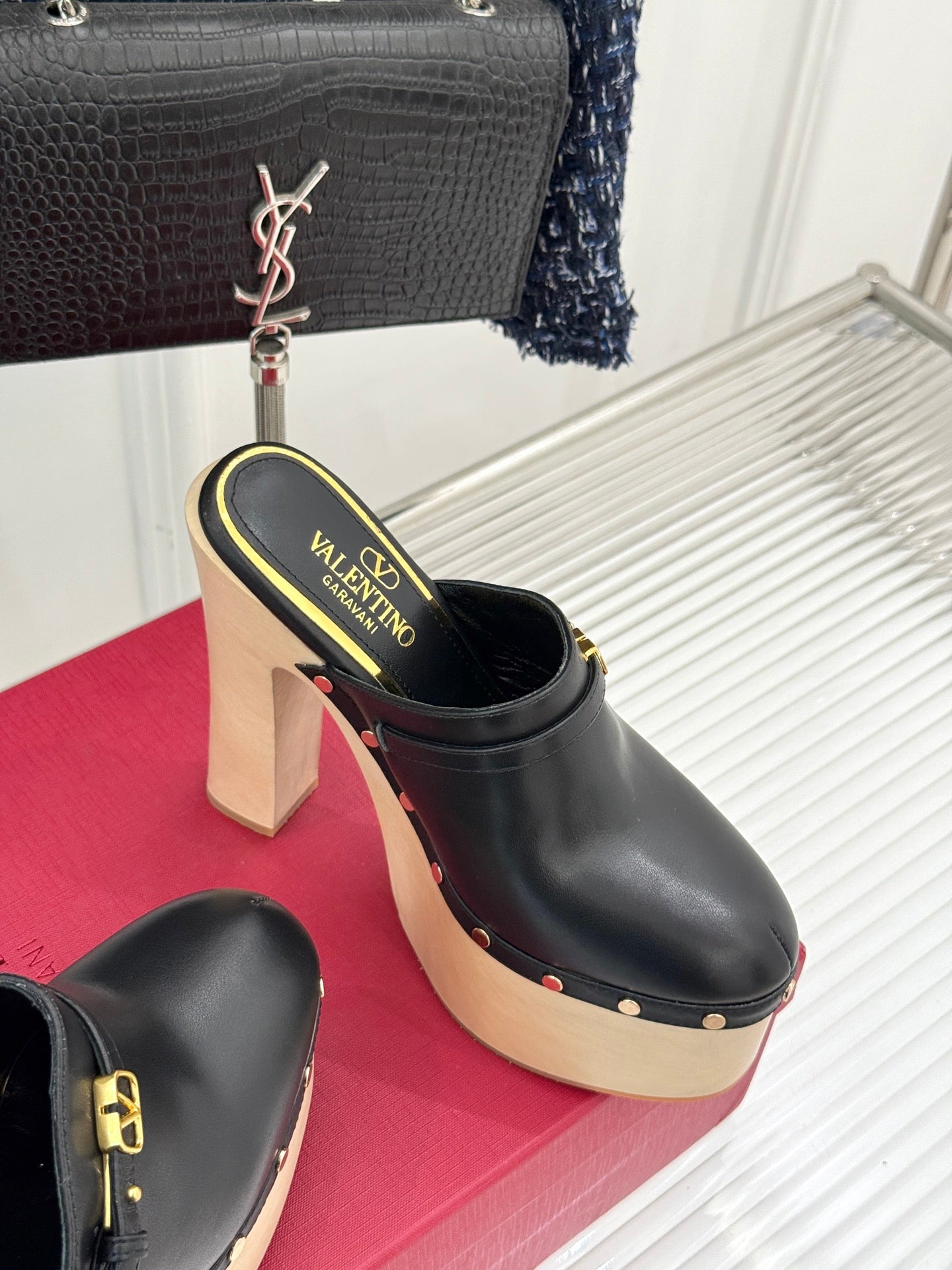 LuxluxHouse Best Quality Valentino Women Shoes