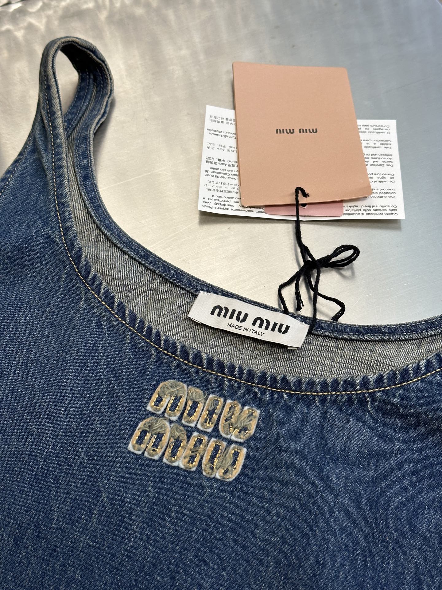 LuxluxHouse Best Quality Clothes Miu Miu Pants