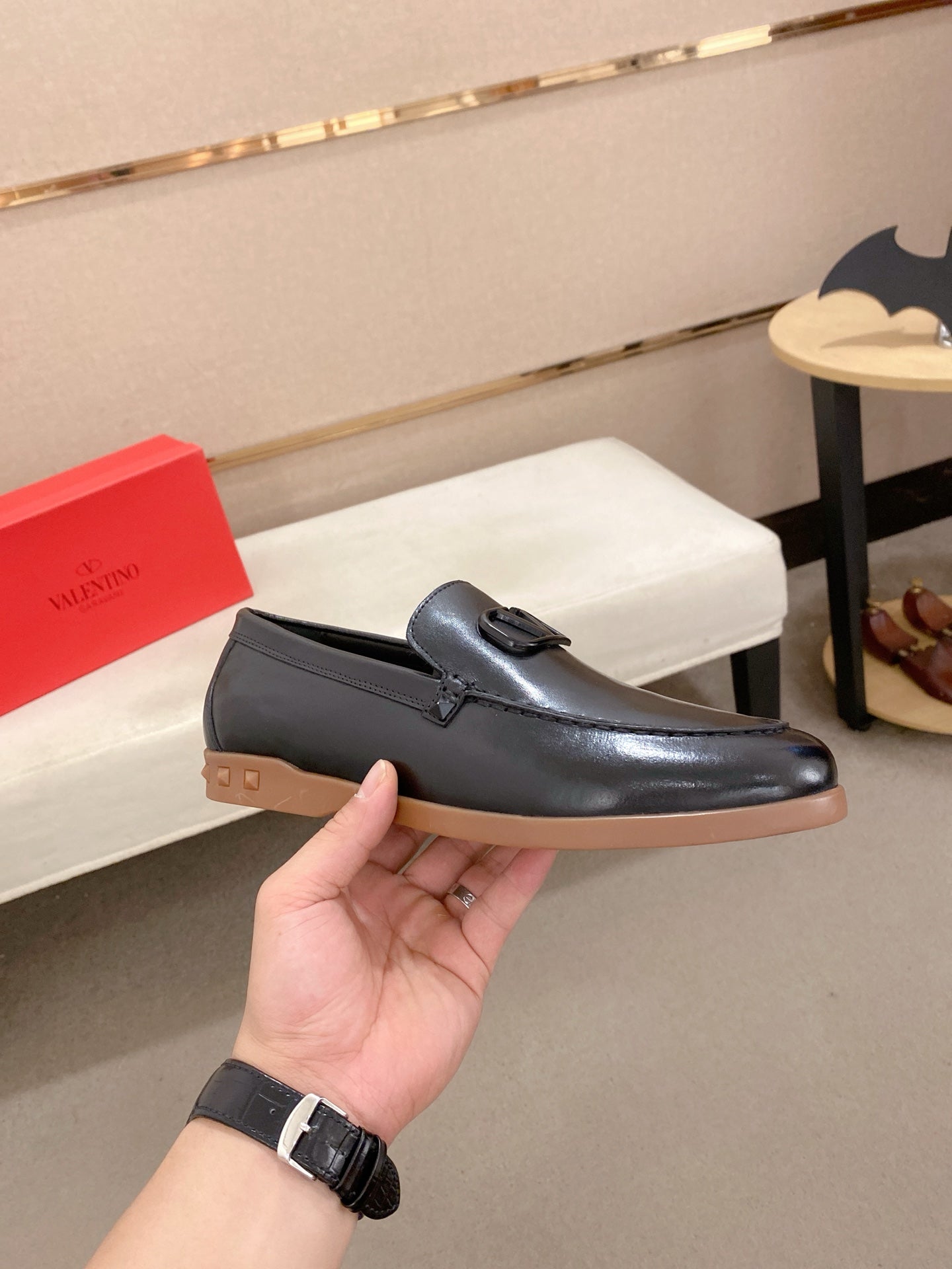 LuxluxHouse Best Quality Shoes Valentino