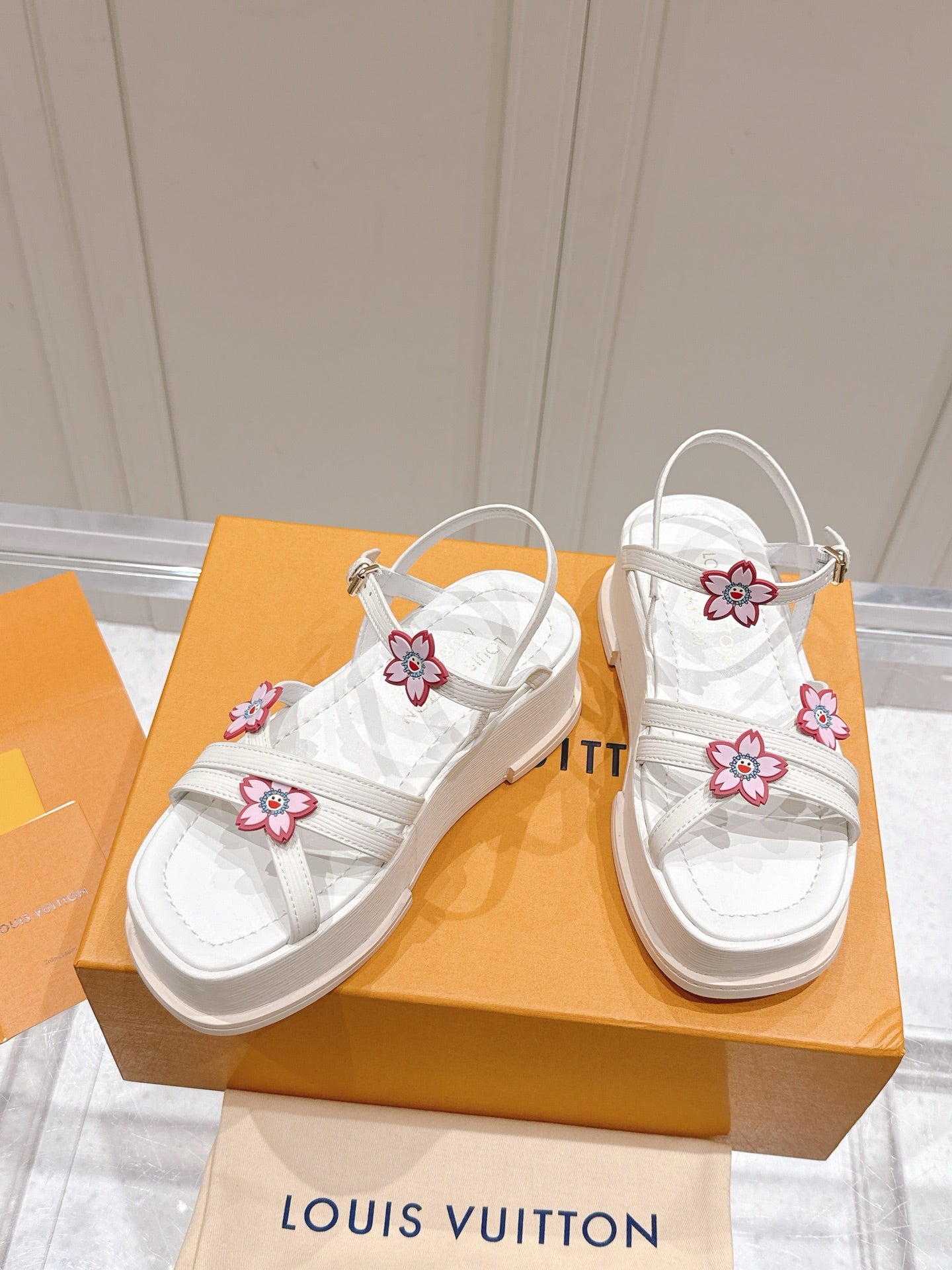 LuxluxHouse Best Quality Women Shoes Louis Vuitton